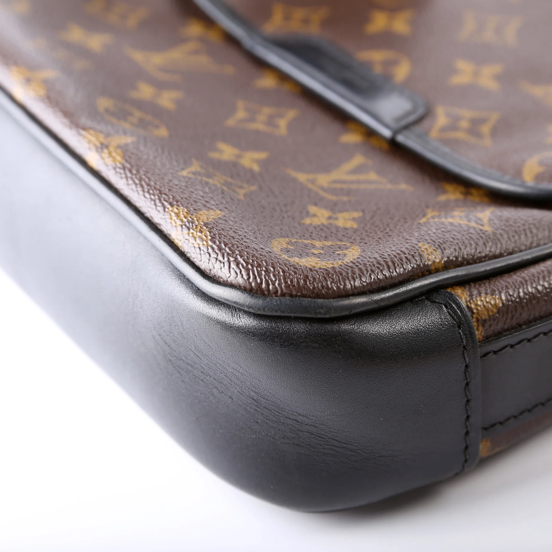 Bass PM Macassar Monogram - Image 6