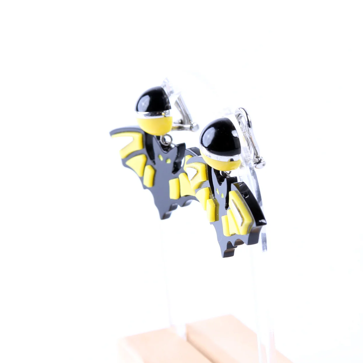 Bat Clip-On Earrings 925 Black/Yellow - Image 2