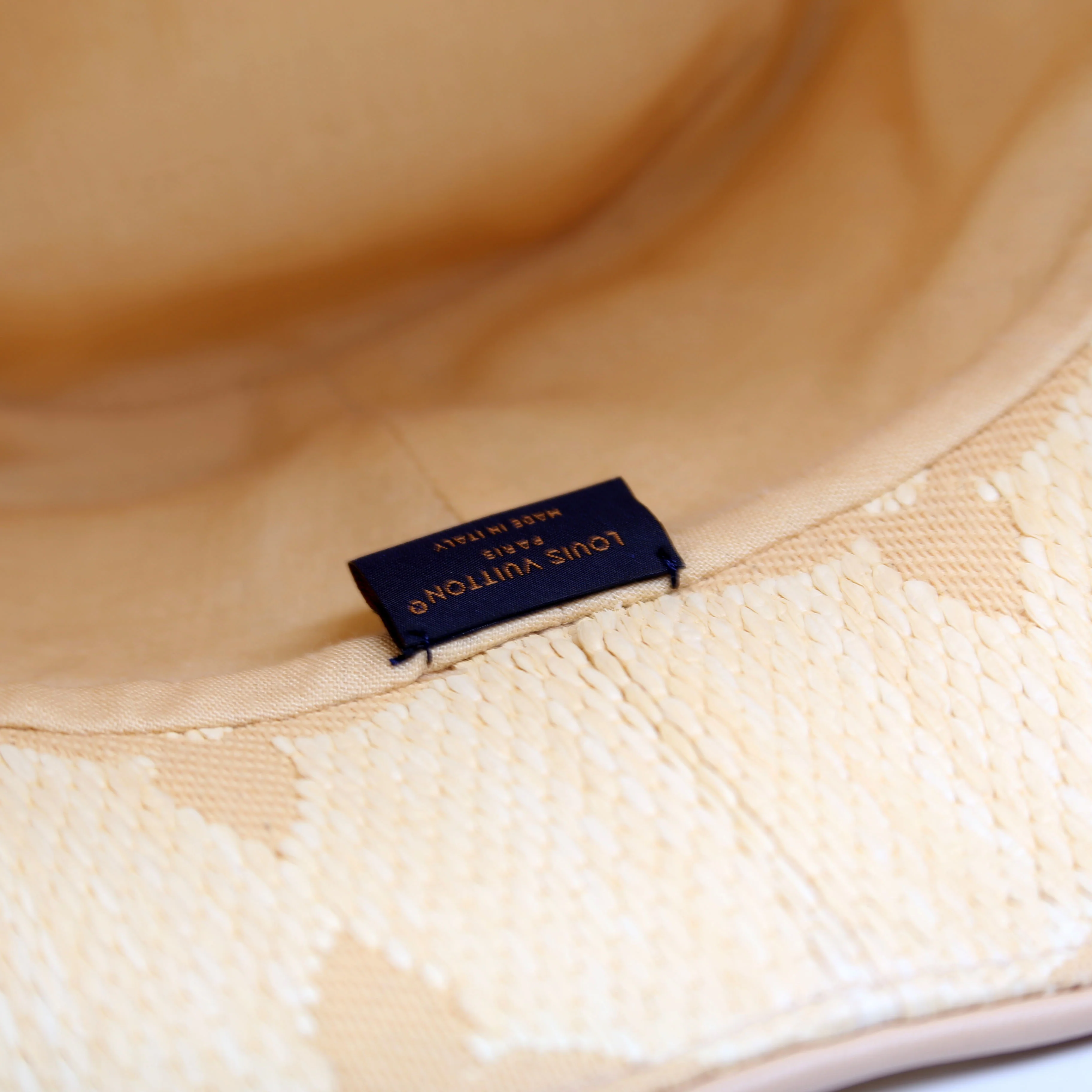 Beachview Bucket Hat Raffia/Calfskin Size Large - Image 6