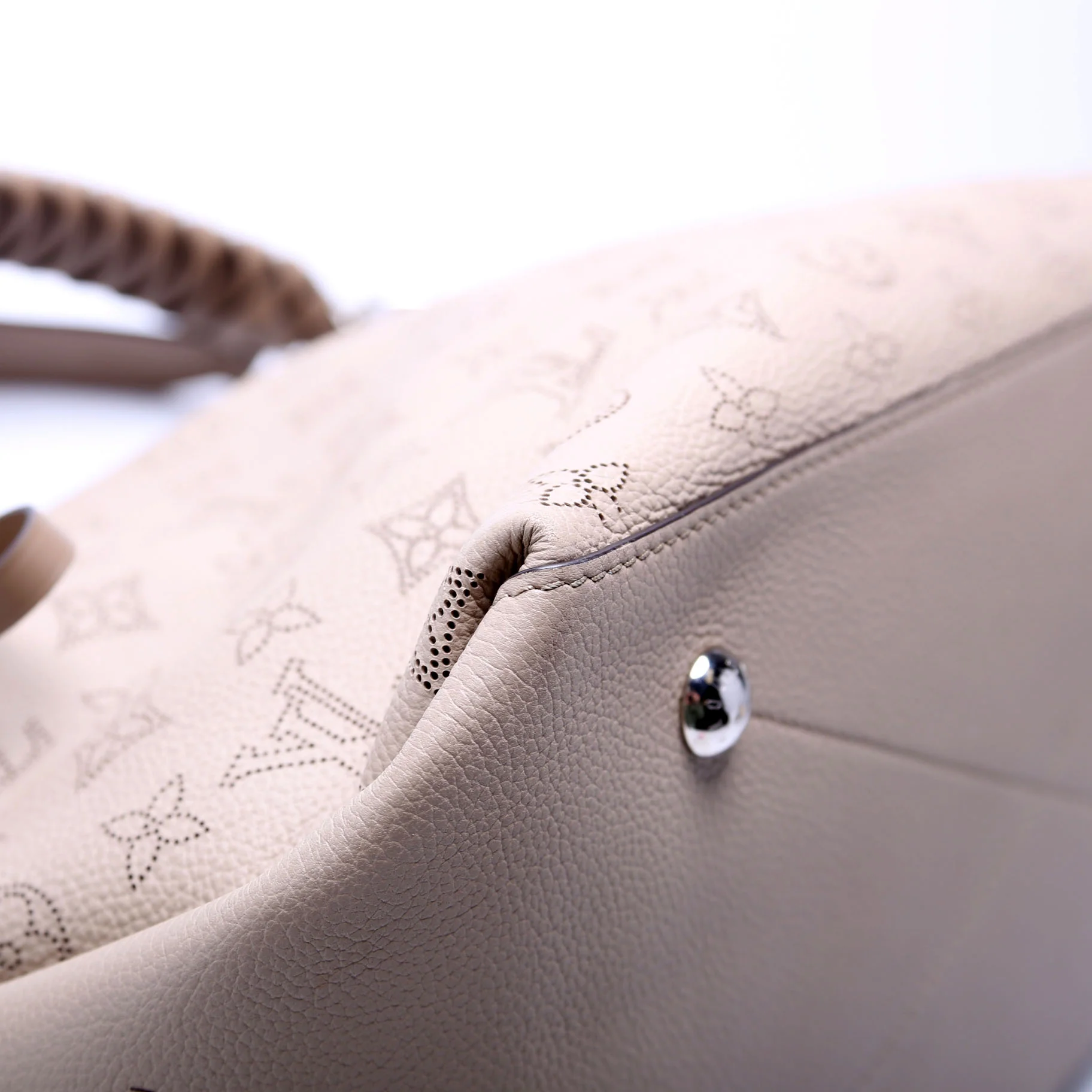 Beaubourg Hobo MM Mahina Nude - Image 5
