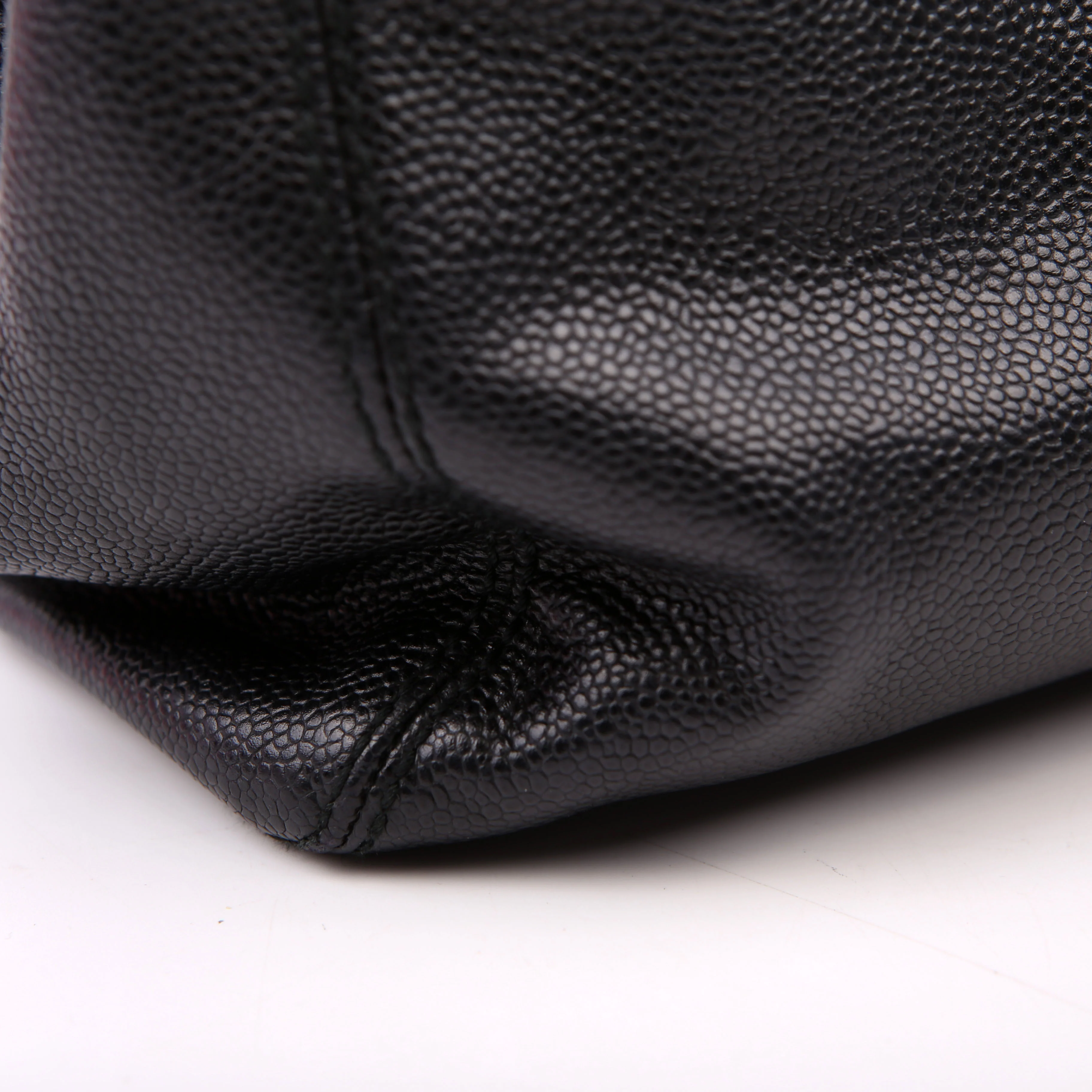 Bekko Chain Tote Caviar 9M Black - Image 11