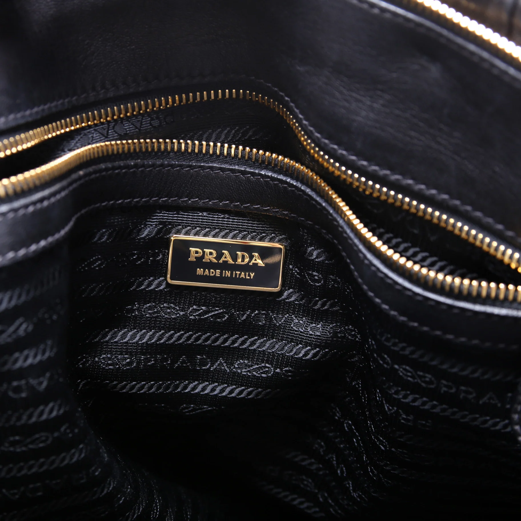 BN1335 Nappa Guafre Large Shoulder Bag - Image 10