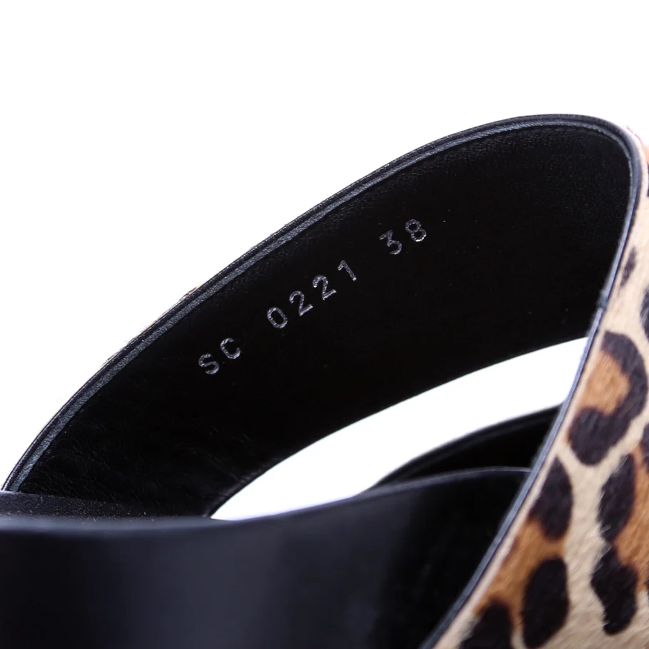 Bom Dia Sandals Size 38 - Image 5