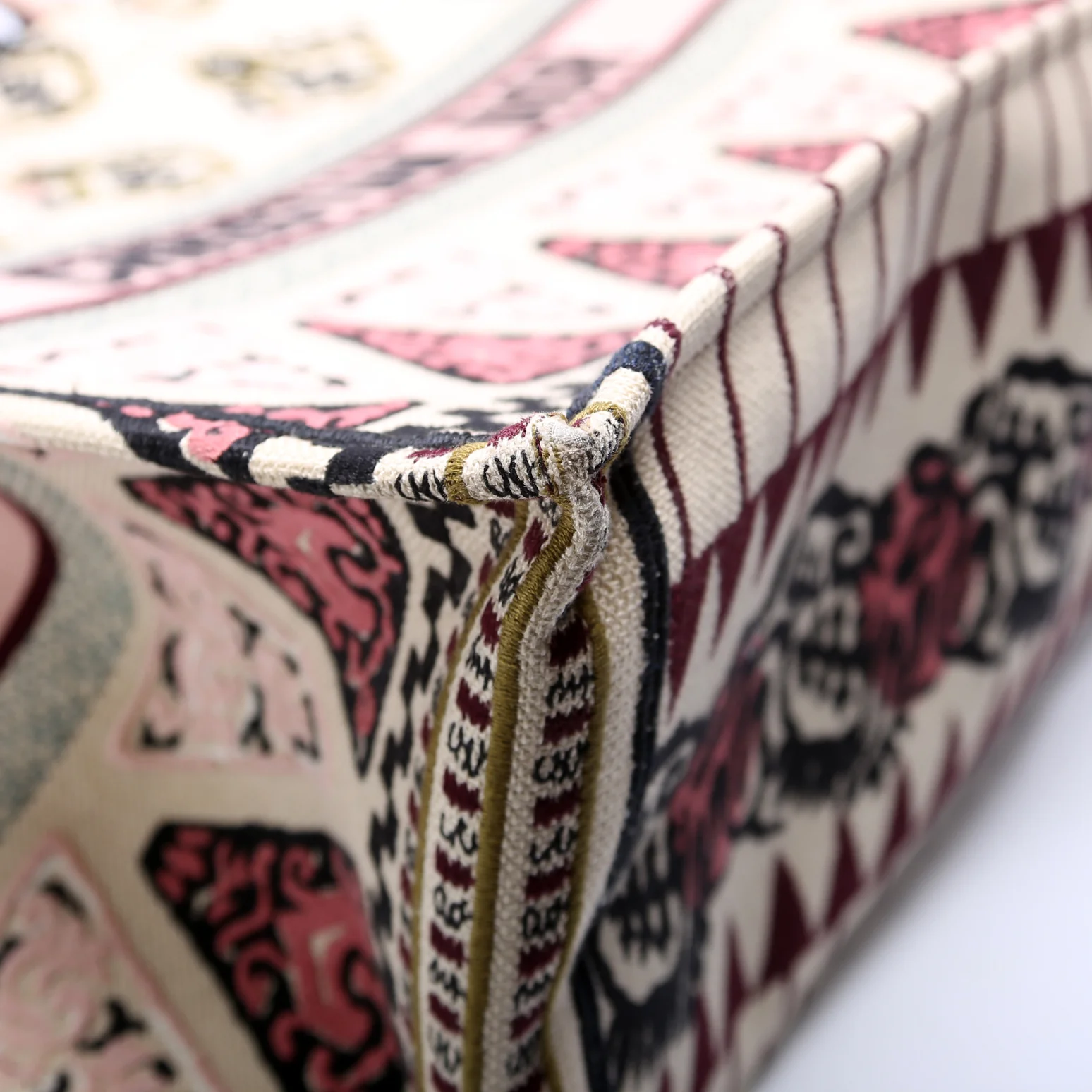 Book Tote Large Embroidered Pink - Image 5
