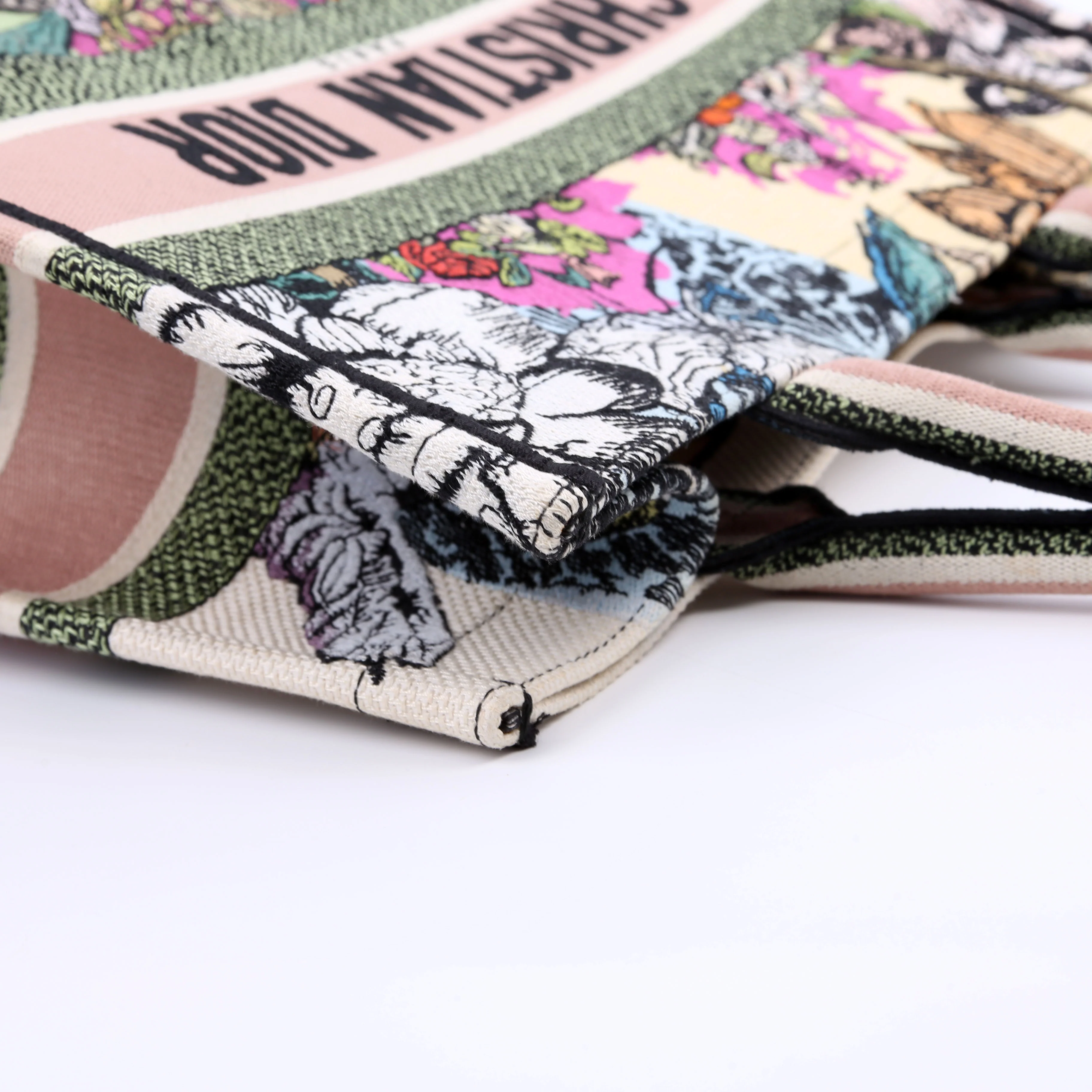Book Tote Medium Ebroidered Coeur En Fleurs Medium - Image 10
