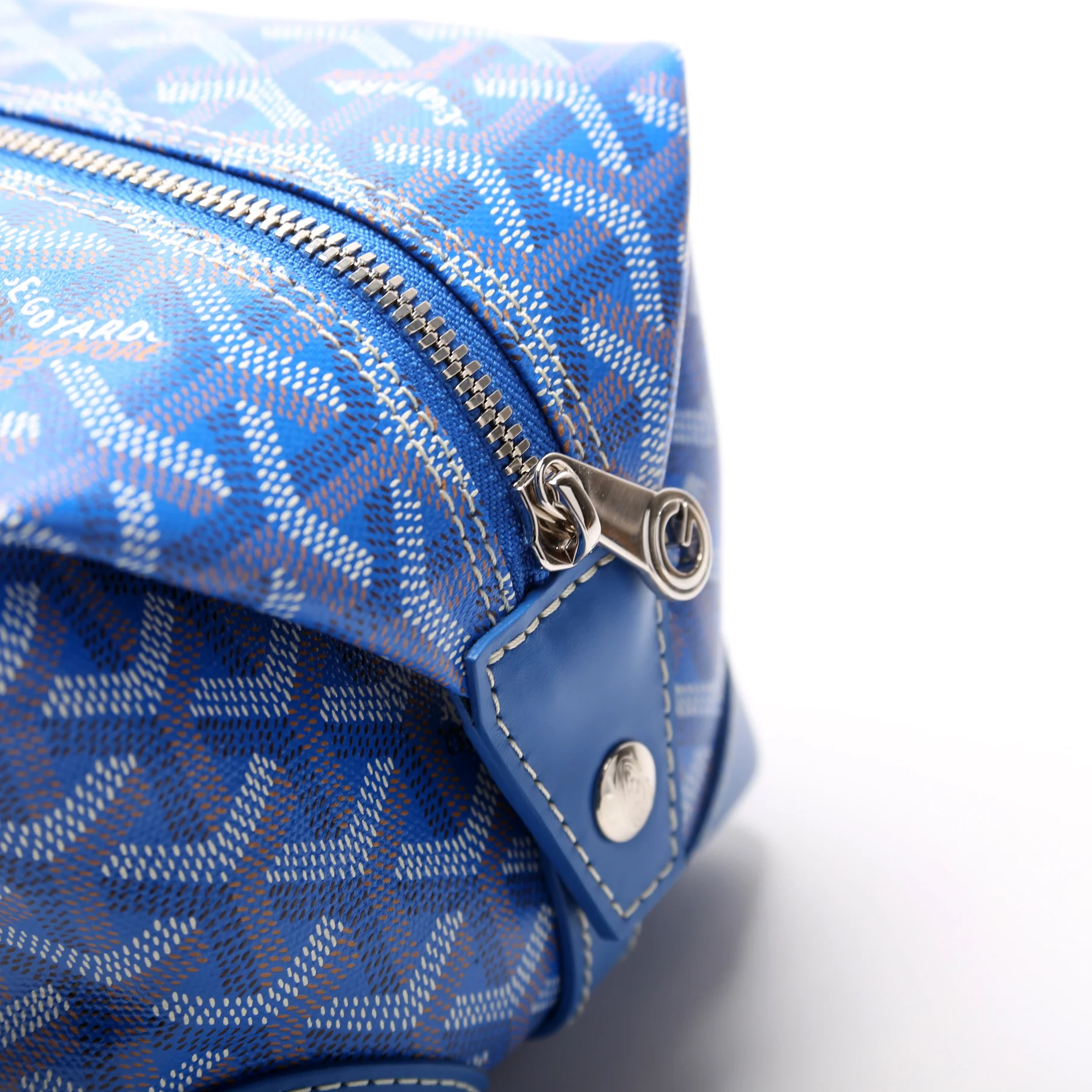 Bowling 25 Toiletry Bag - Image 6