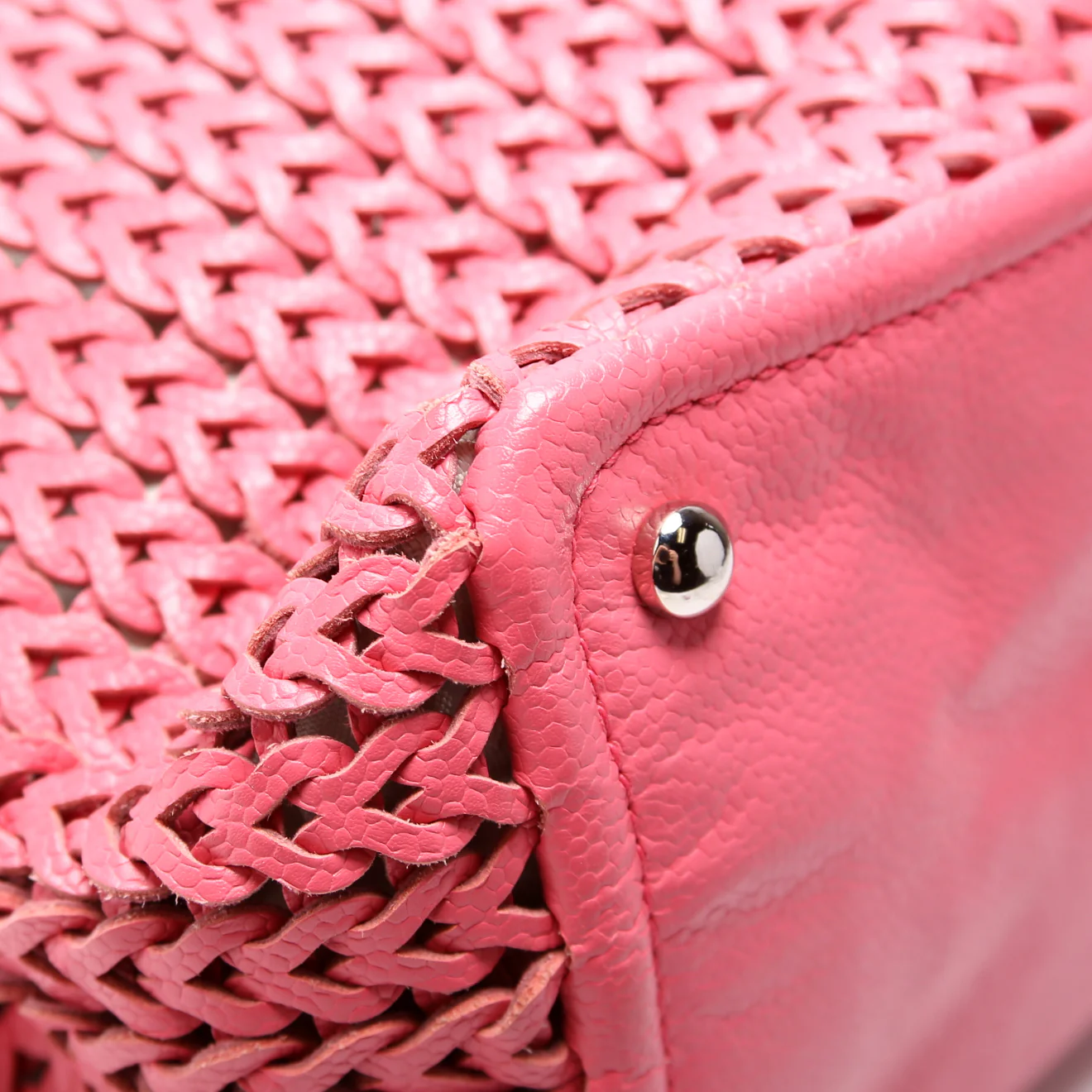 Braided Caviar Chain Tote 9M - Image 5