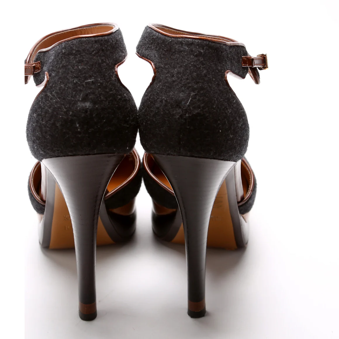 Bronte Felt/Leather T-Strap Pumps Size 38 - Image 4