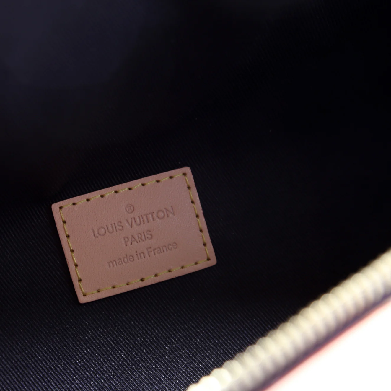 Bumbag Monogram - Image 6