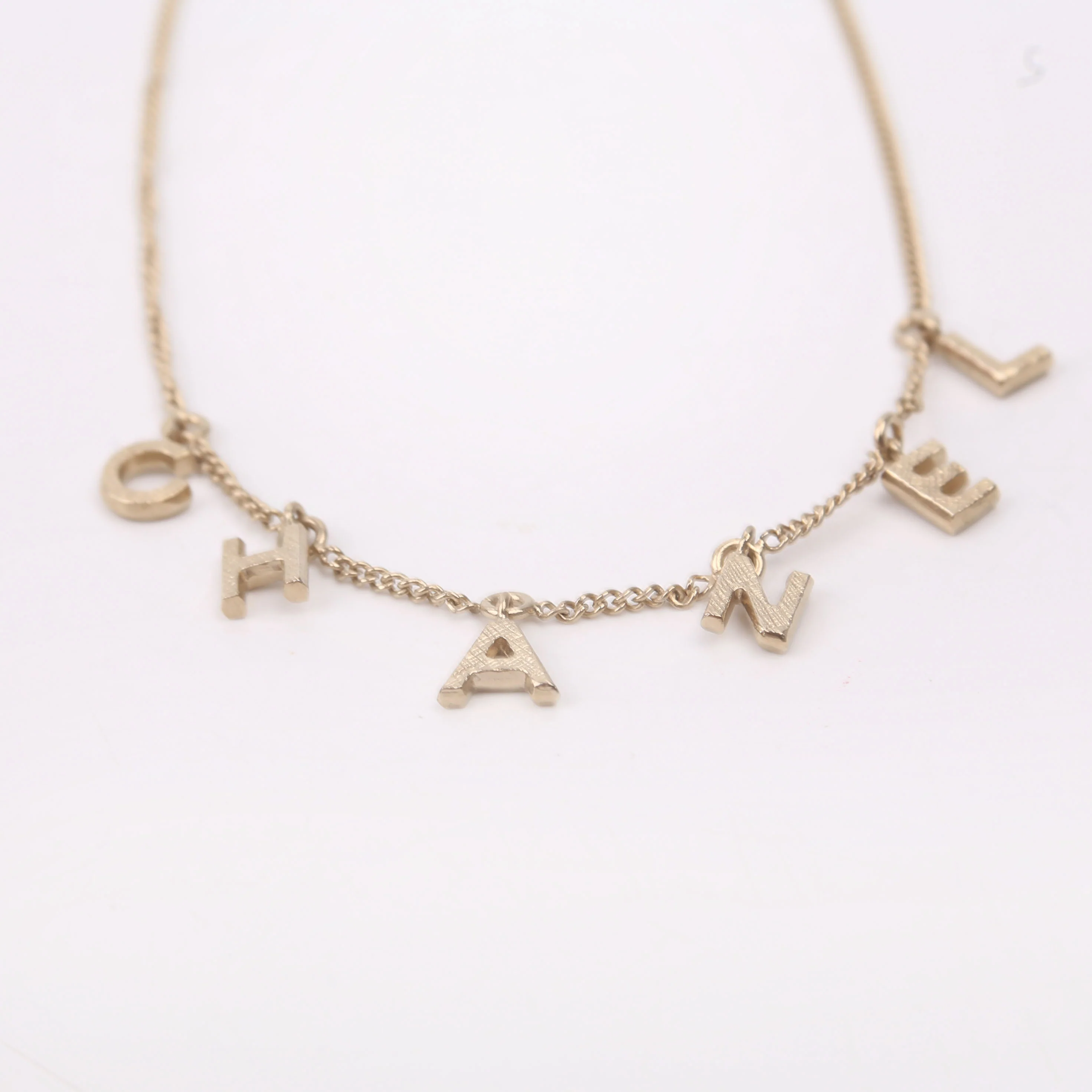 C-H-A-N-E-L Collar Necklace Gold - Image 2