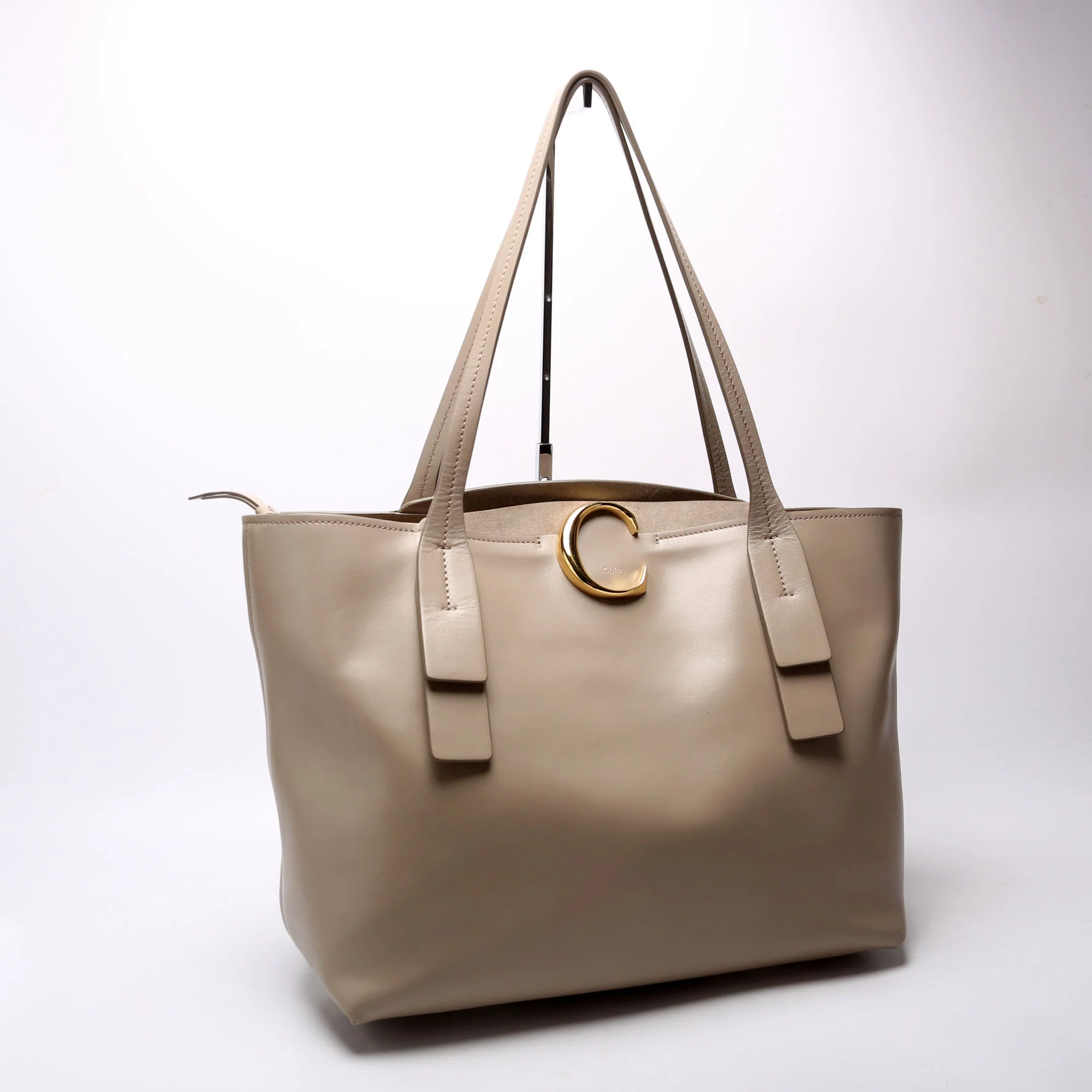 C Zipped Shopping Medium Leather Tote - Image 2