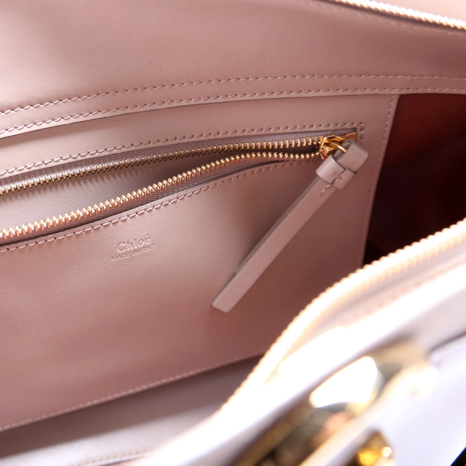 C Zipped Shopping Medium Leather Tote - Image 9