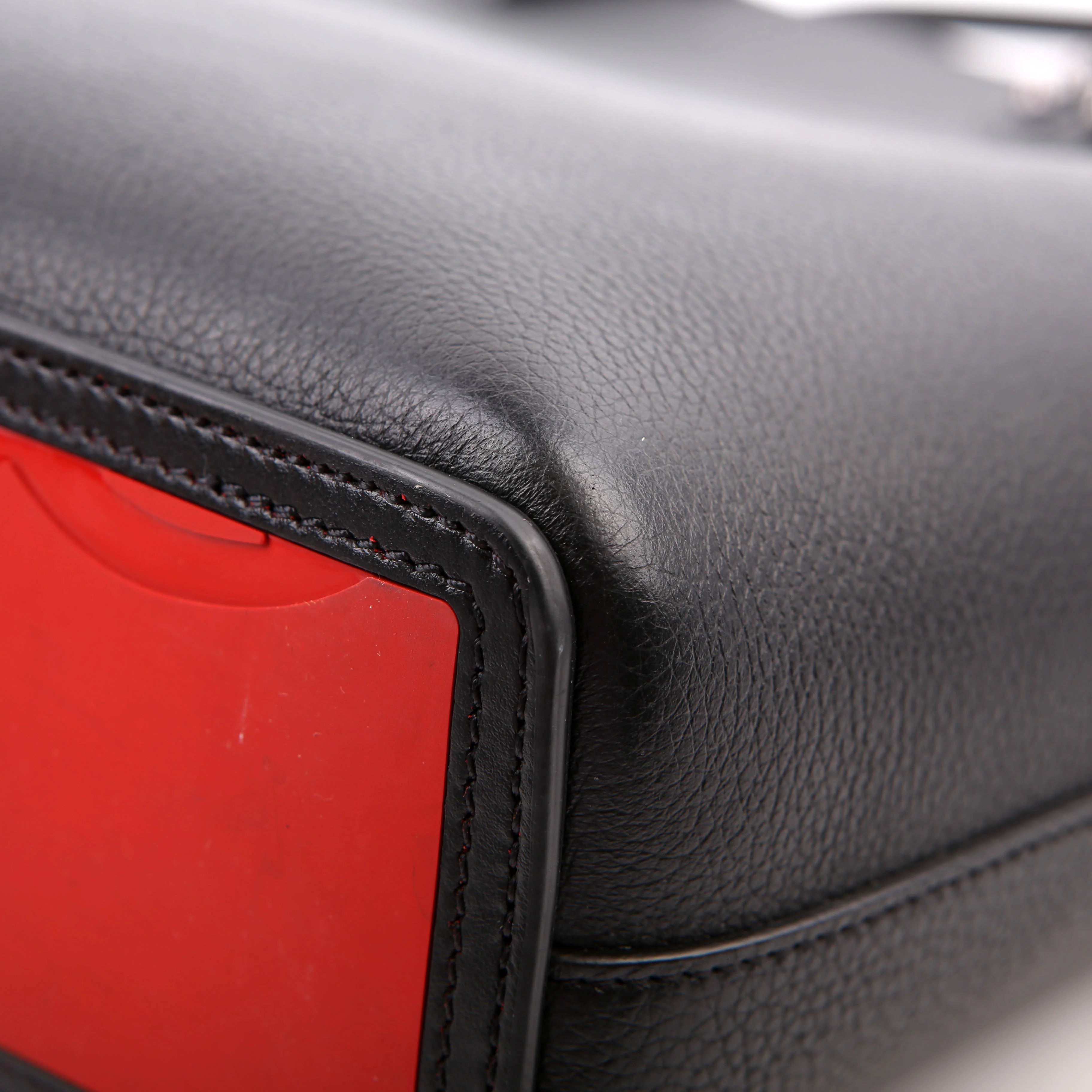 Cabata N/S Zip Tote Black/Red - Image 6