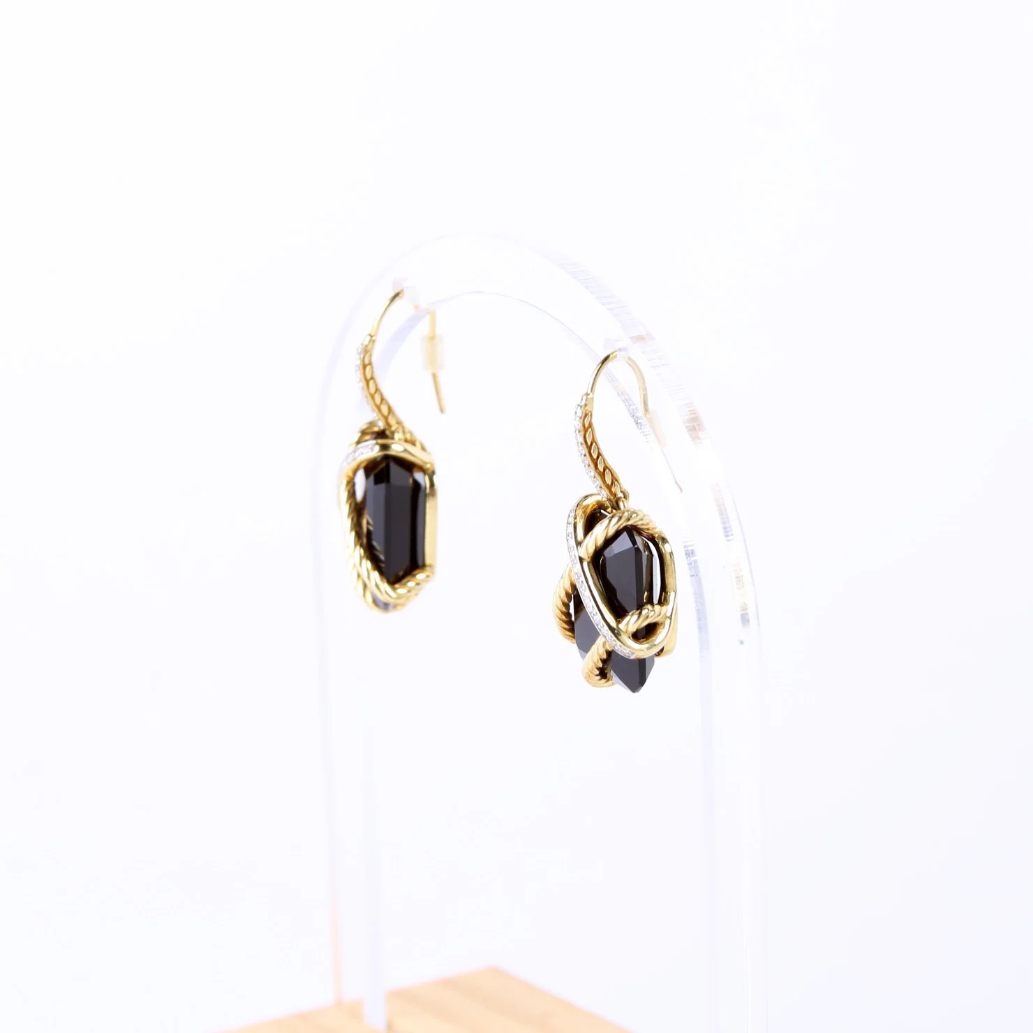 Cable Wrap Onyx Amulet 750/Diamond Earrings - Image 4