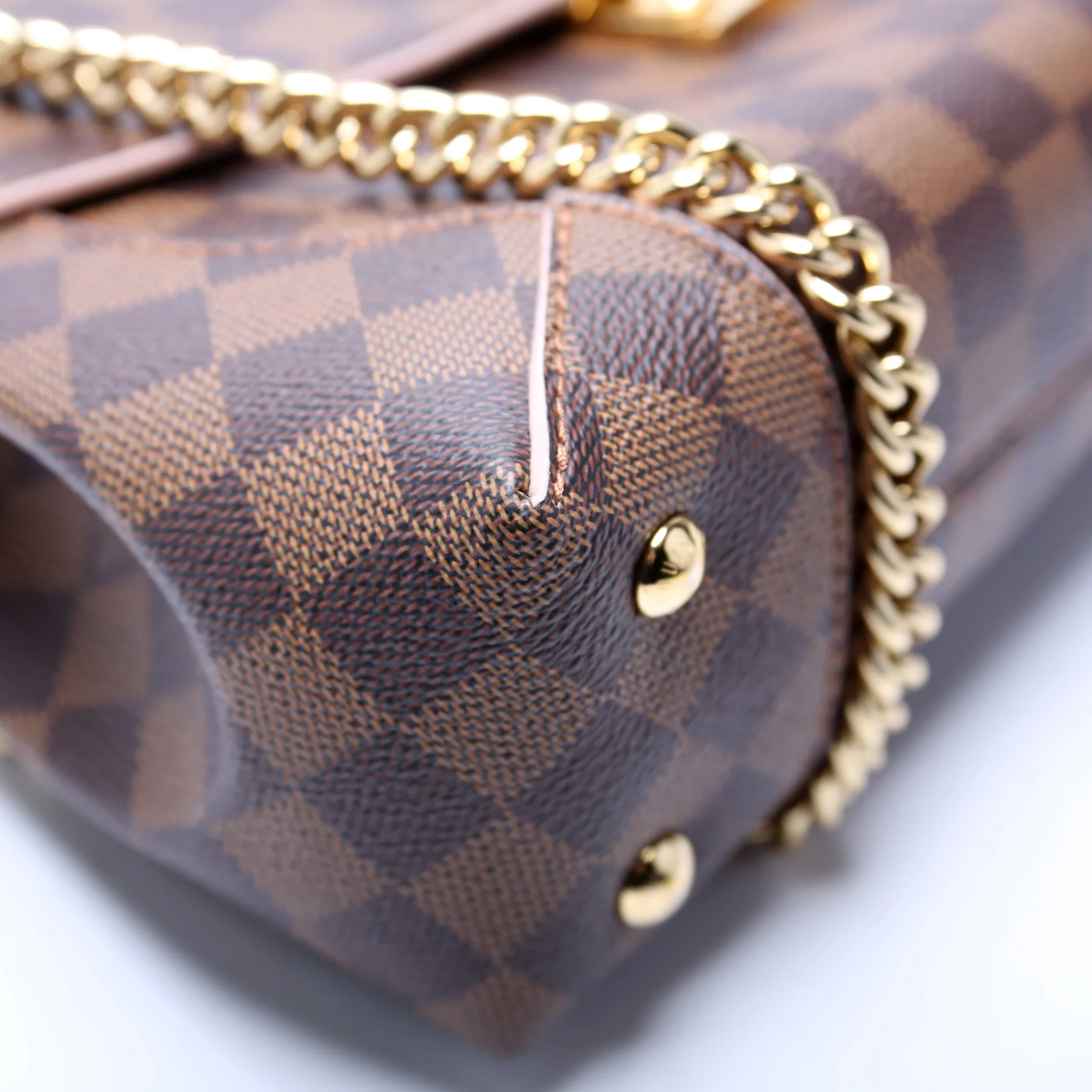 Caissa Chain Clutch - Image 5