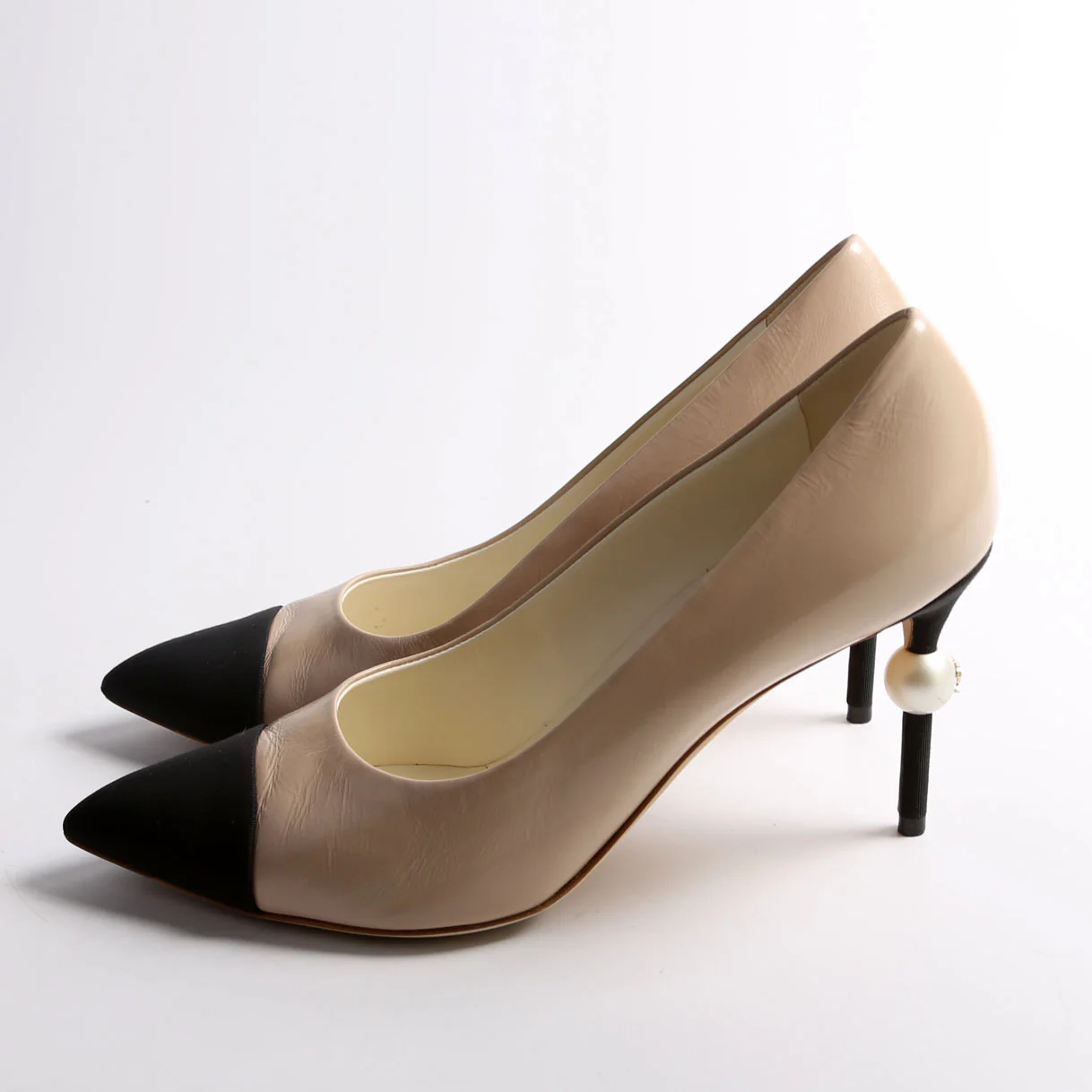 Cap Toe CC Pearl Heels Size 40 Nude/Black - Image 3