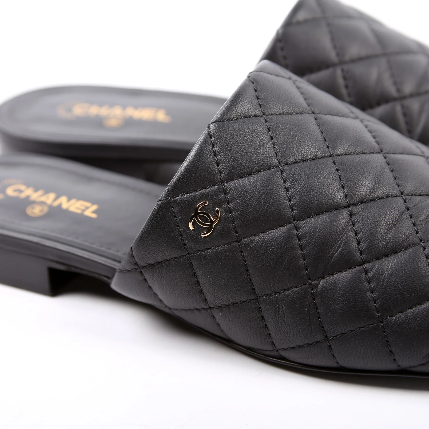 Cap Toe Quilted Chain Mules Size 39.5 - Image 11