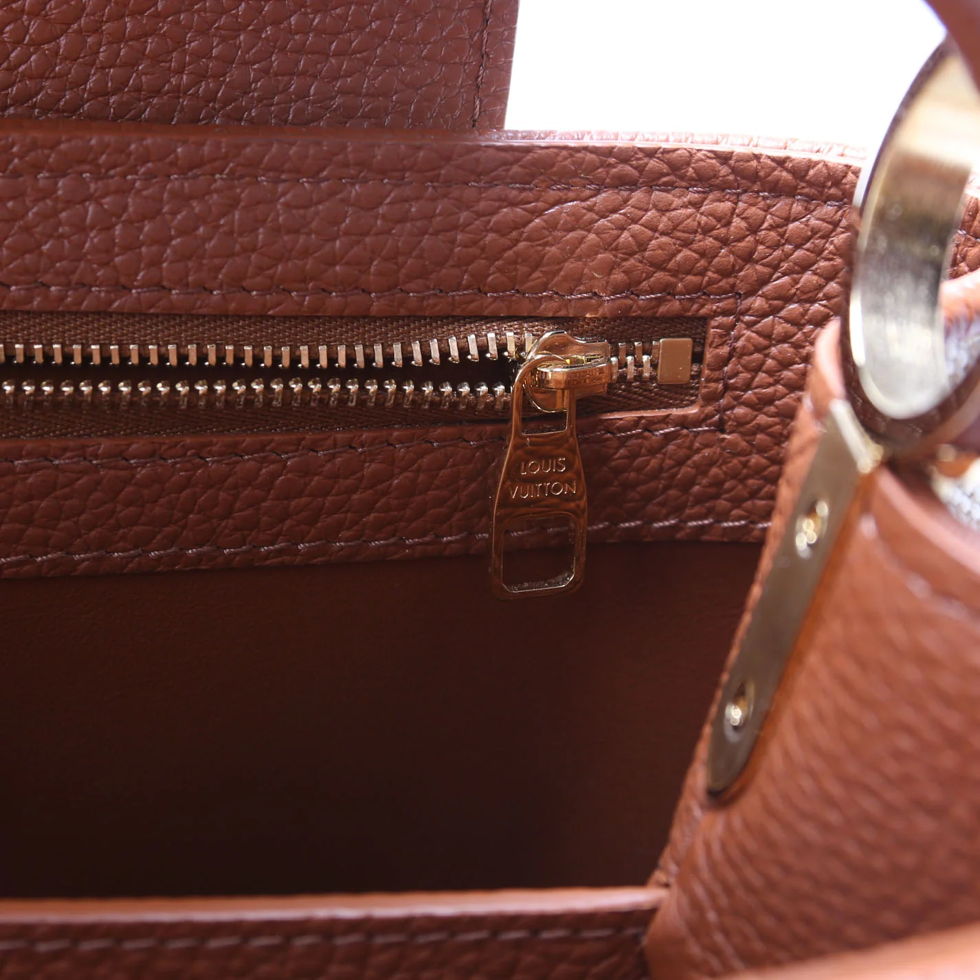 Capucines MM Taurillon Canvas Brown/Beige - Image 10
