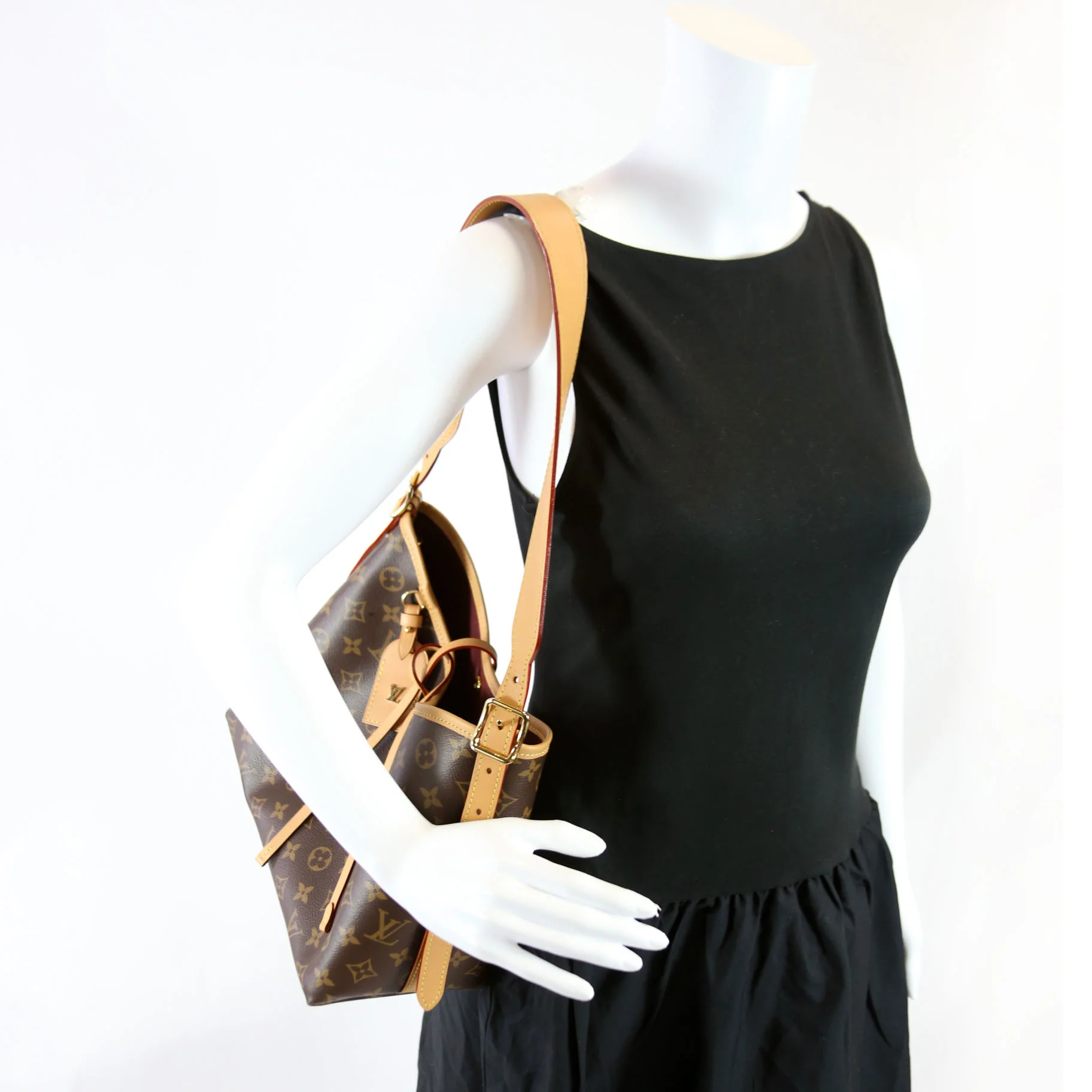 Carryall PM Monogram - Image 11