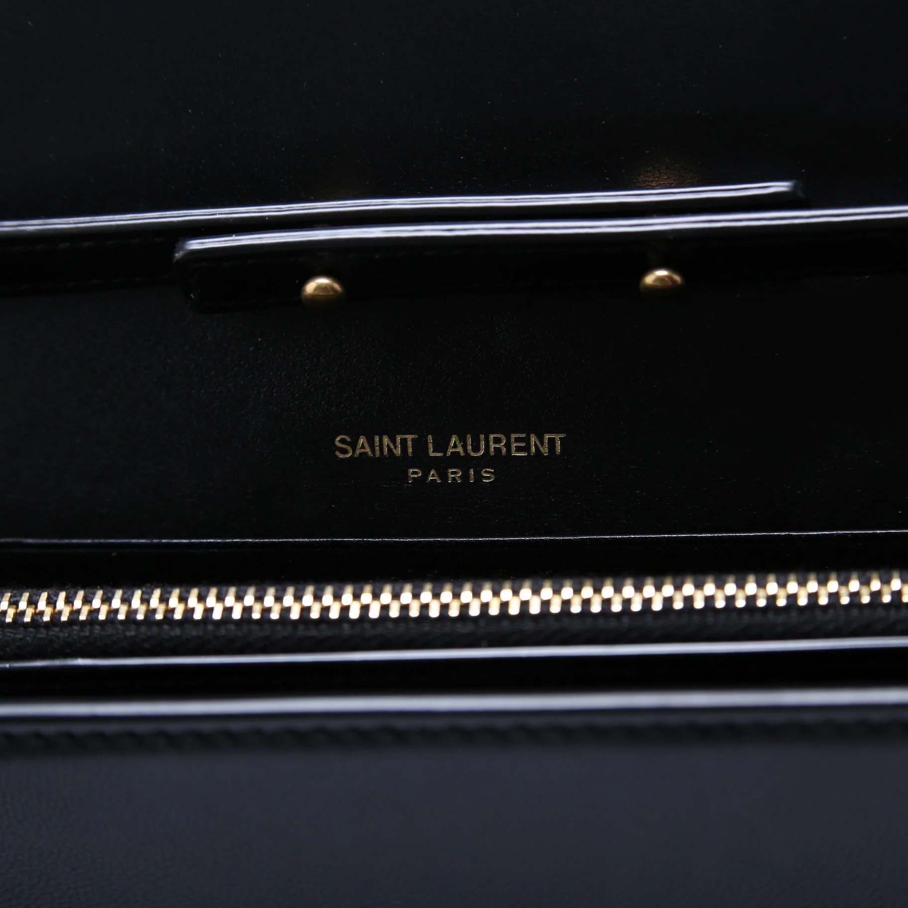 Cassandre Chain Wallet Black - Image 13