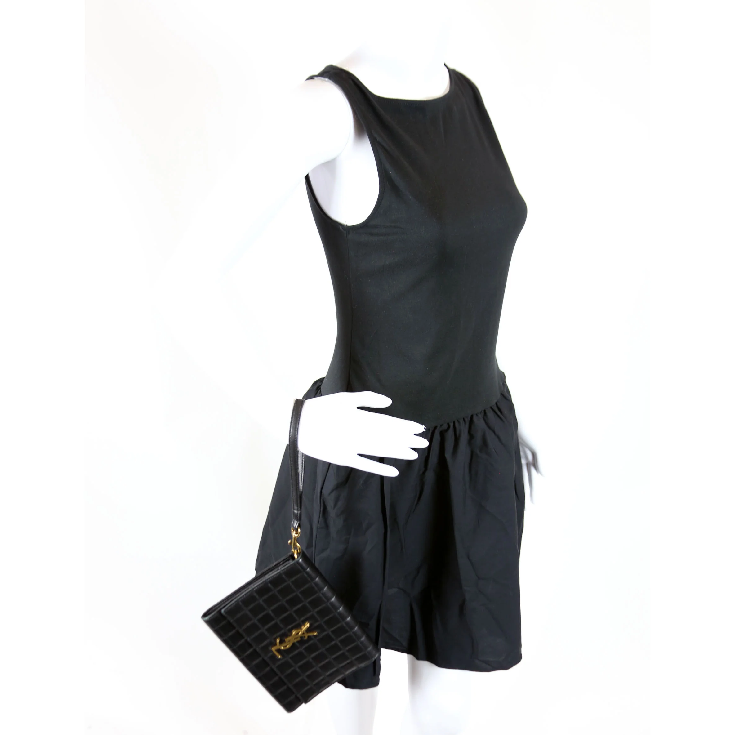 Cassandre Quilted Flap Wristlet 743114 Black - Image 11