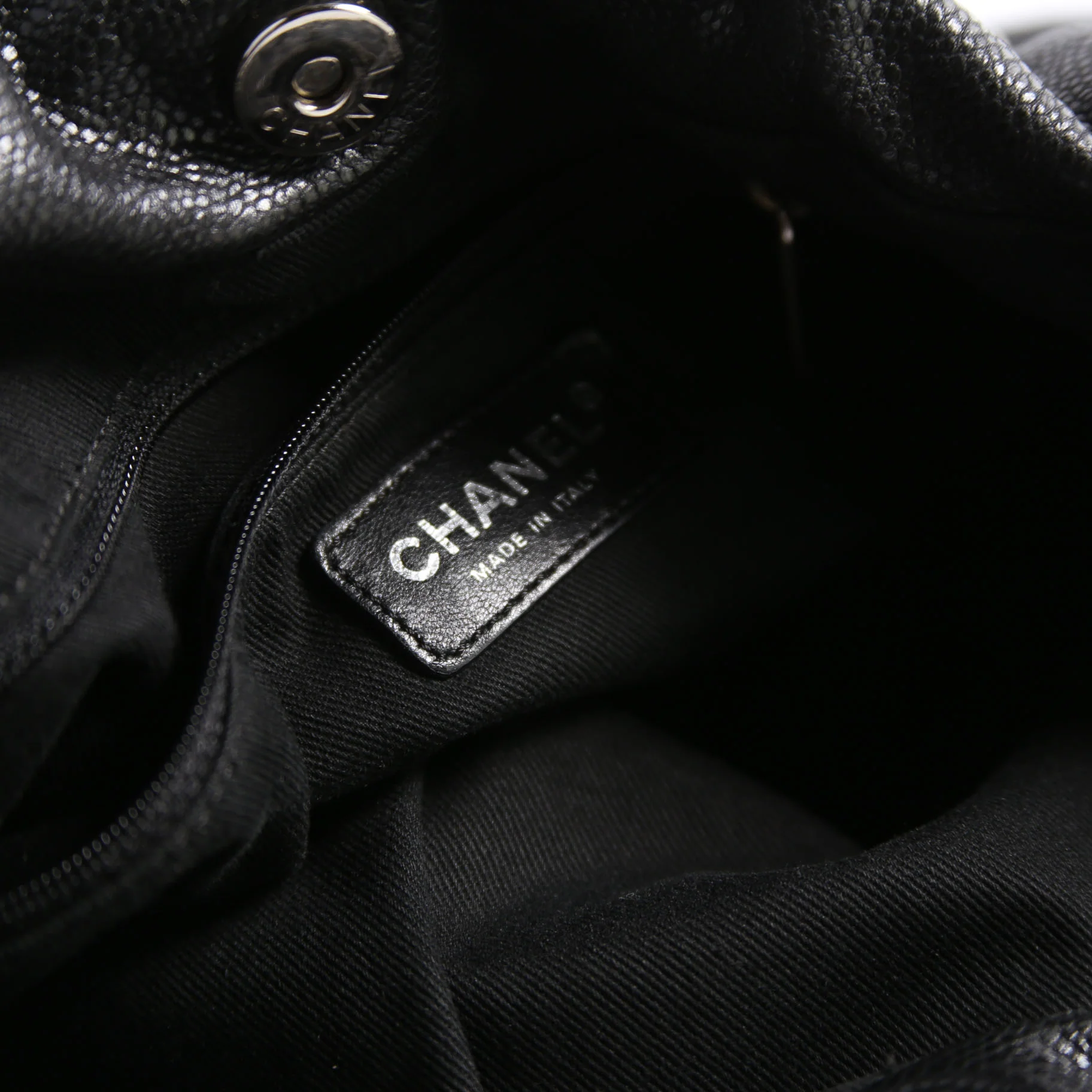 Caviar 31 Drawstring Tote 13M Black - Image 6