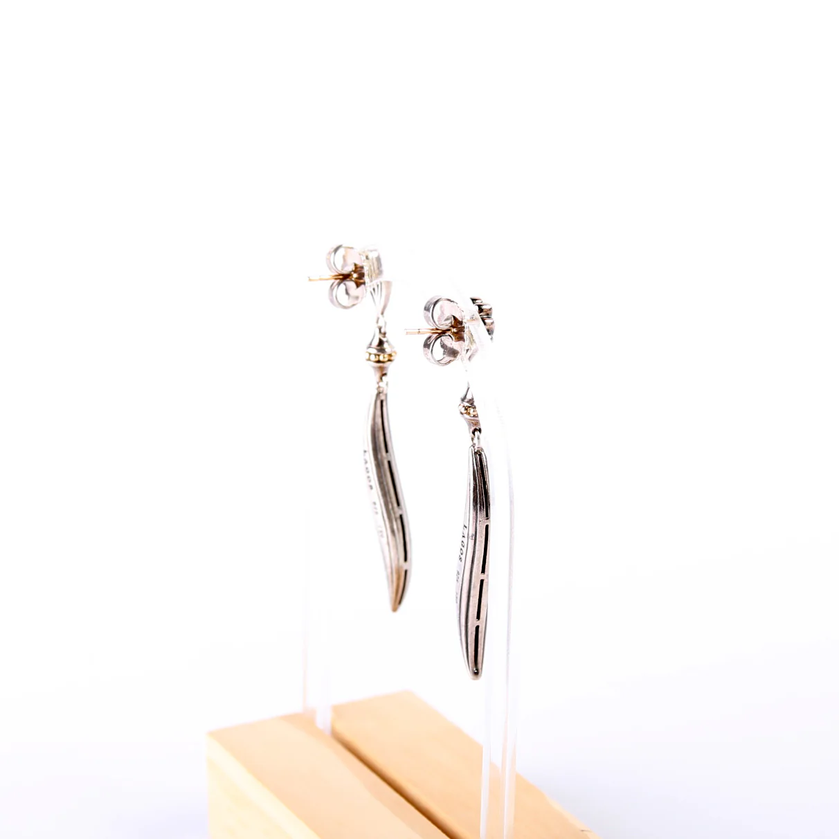 Caviar Chi Chi Fluted Drop Earrings 925/750 - Image 4