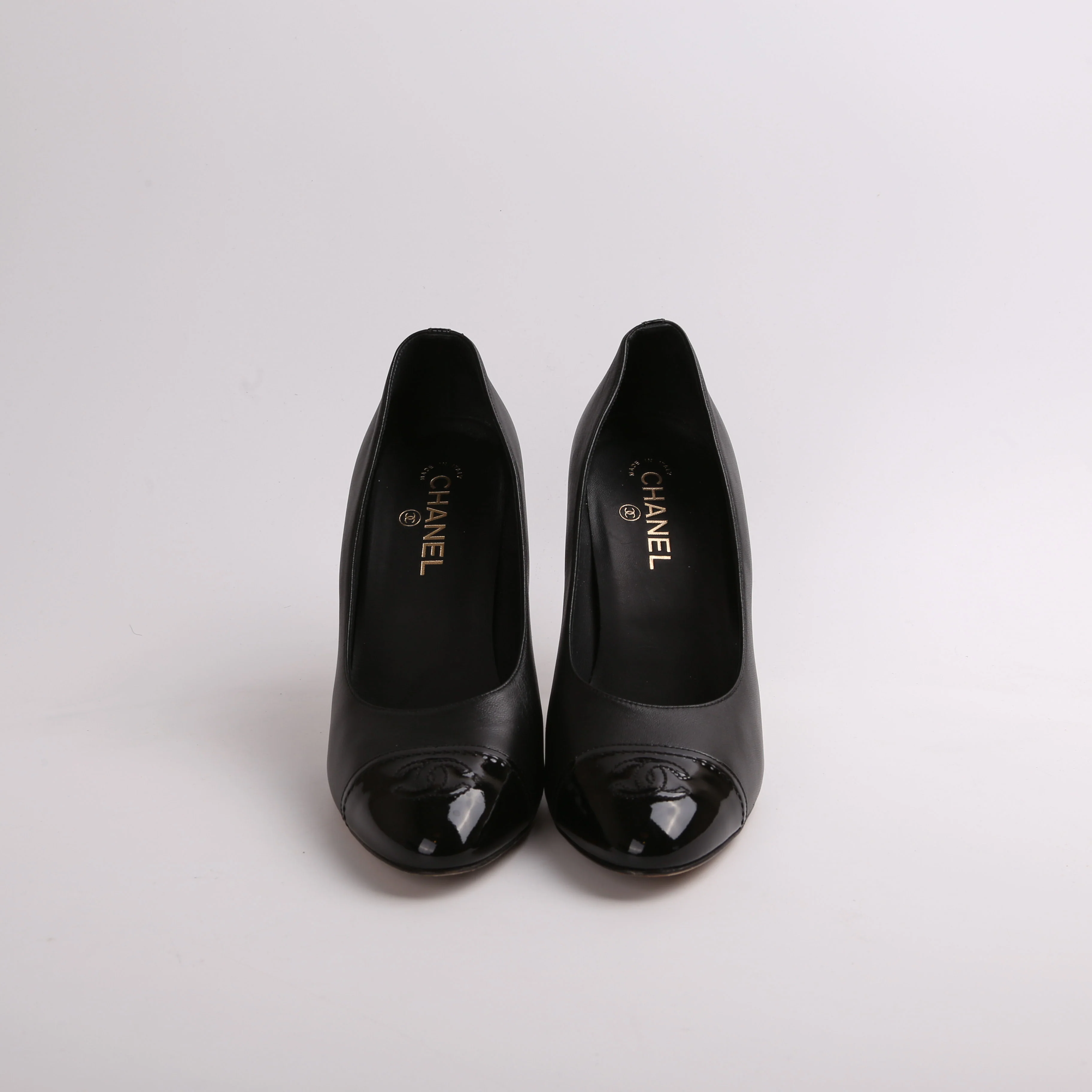 CC Cap Toe Pumps Size 41 - Image 2