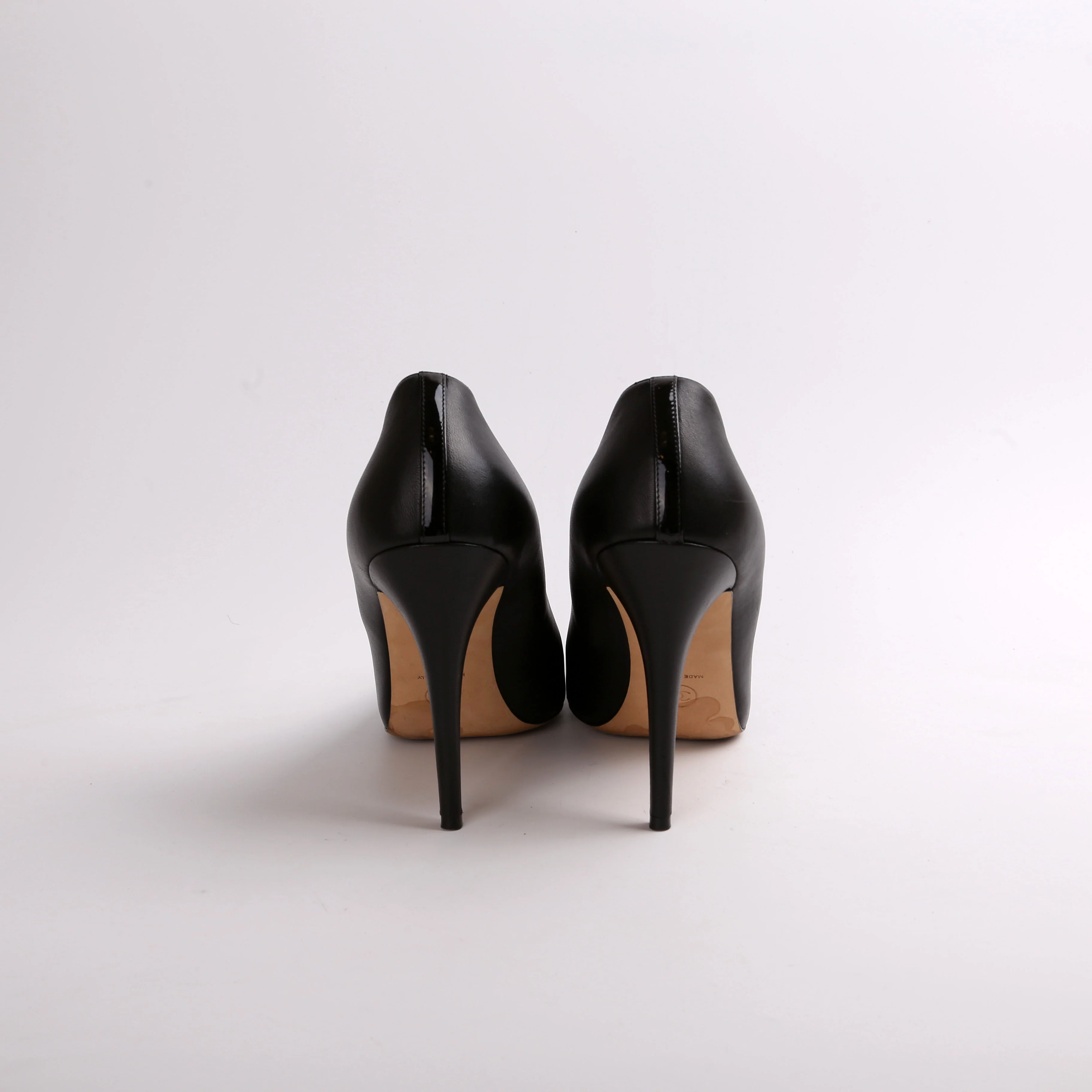CC Cap Toe Pumps Size 41 - Image 4