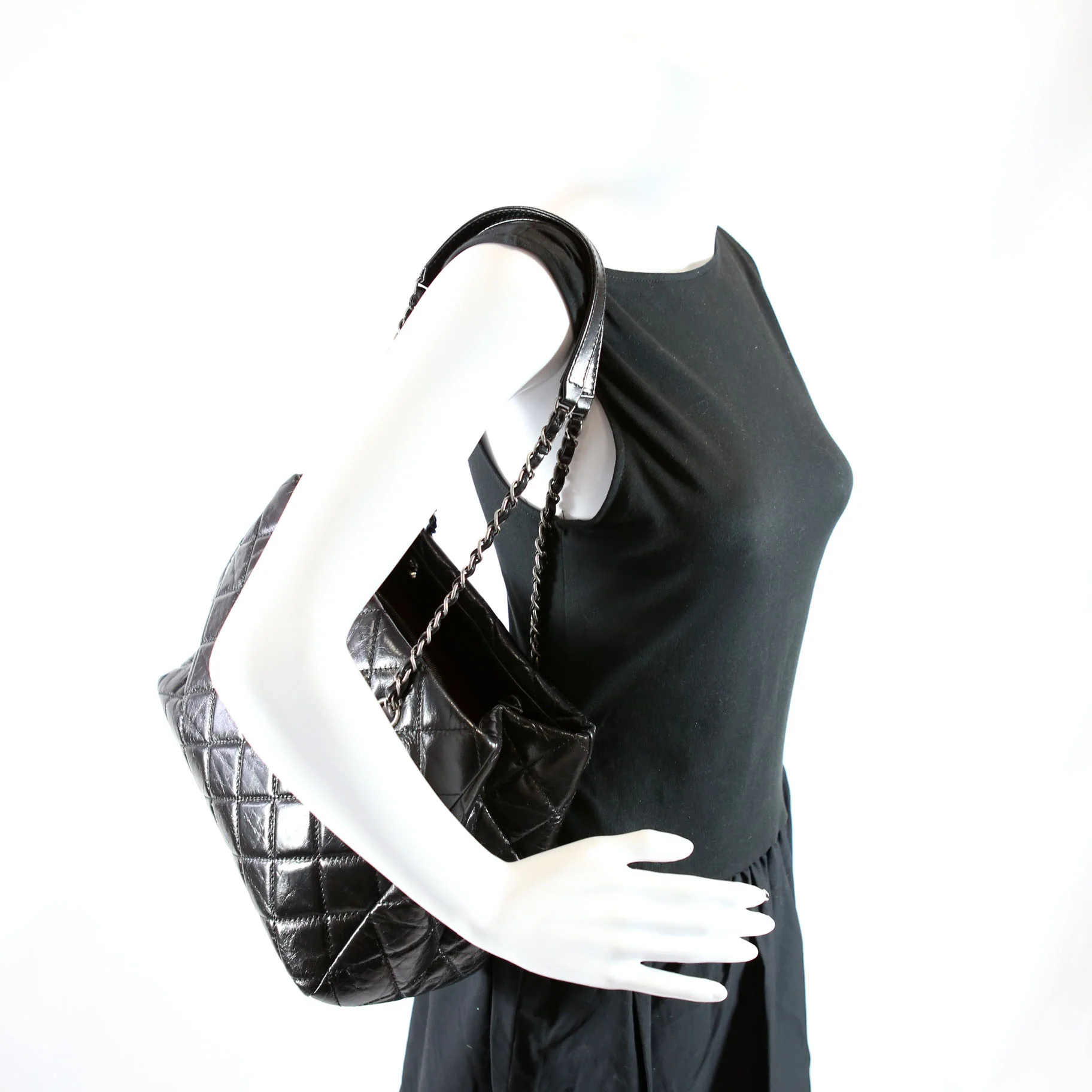 CC Chain Small Shopping Tote Glazed Calfskin 20MM - Image 12
