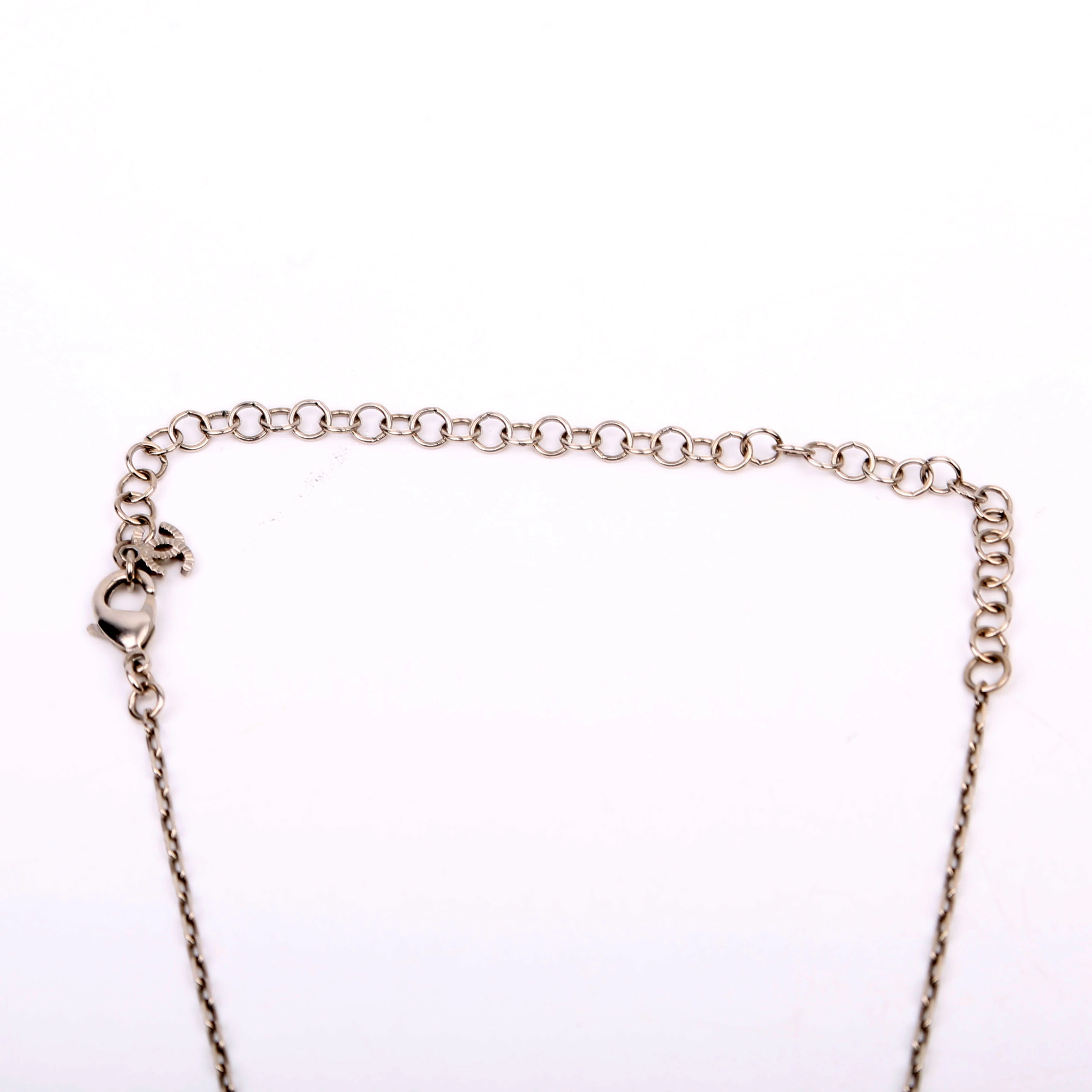 CC Crystal Round Small Necklace Silver - Image 3
