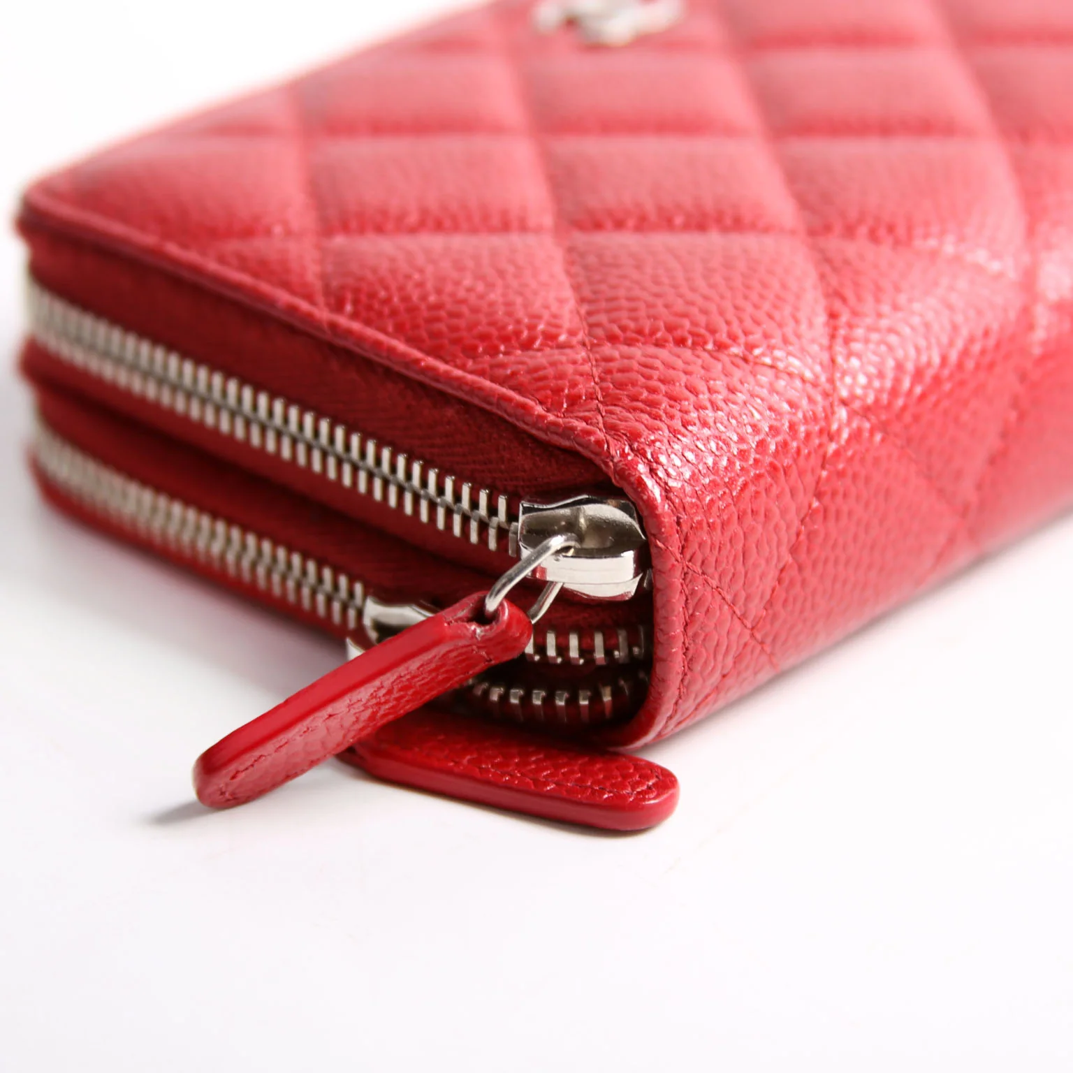 CC Double Zip Around Wallet Quilted Caviar 20M Red - Image 6