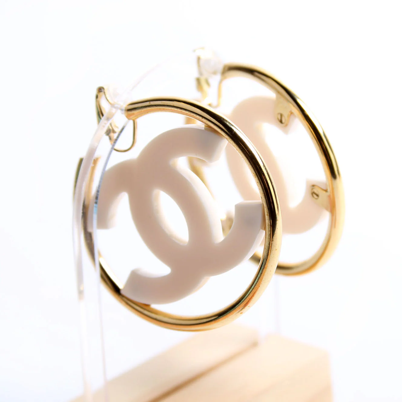 CC Enamel Metal Hoop Clip On Earrings Gold/Ivory - Image 6
