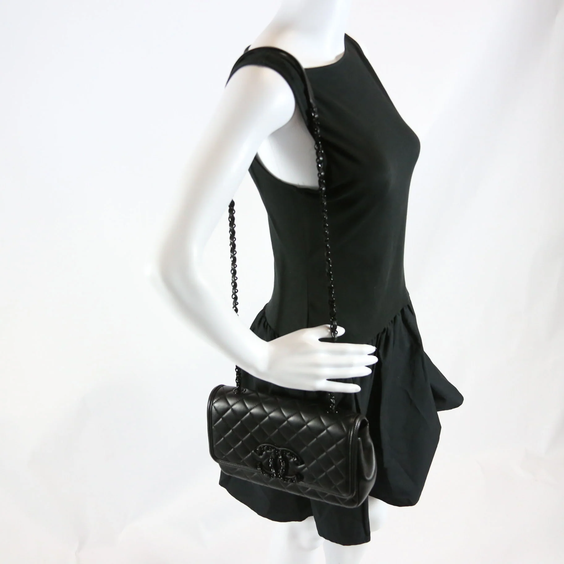CC Filigree Flap Bag Medium Lambskin 30M Black - Image 10