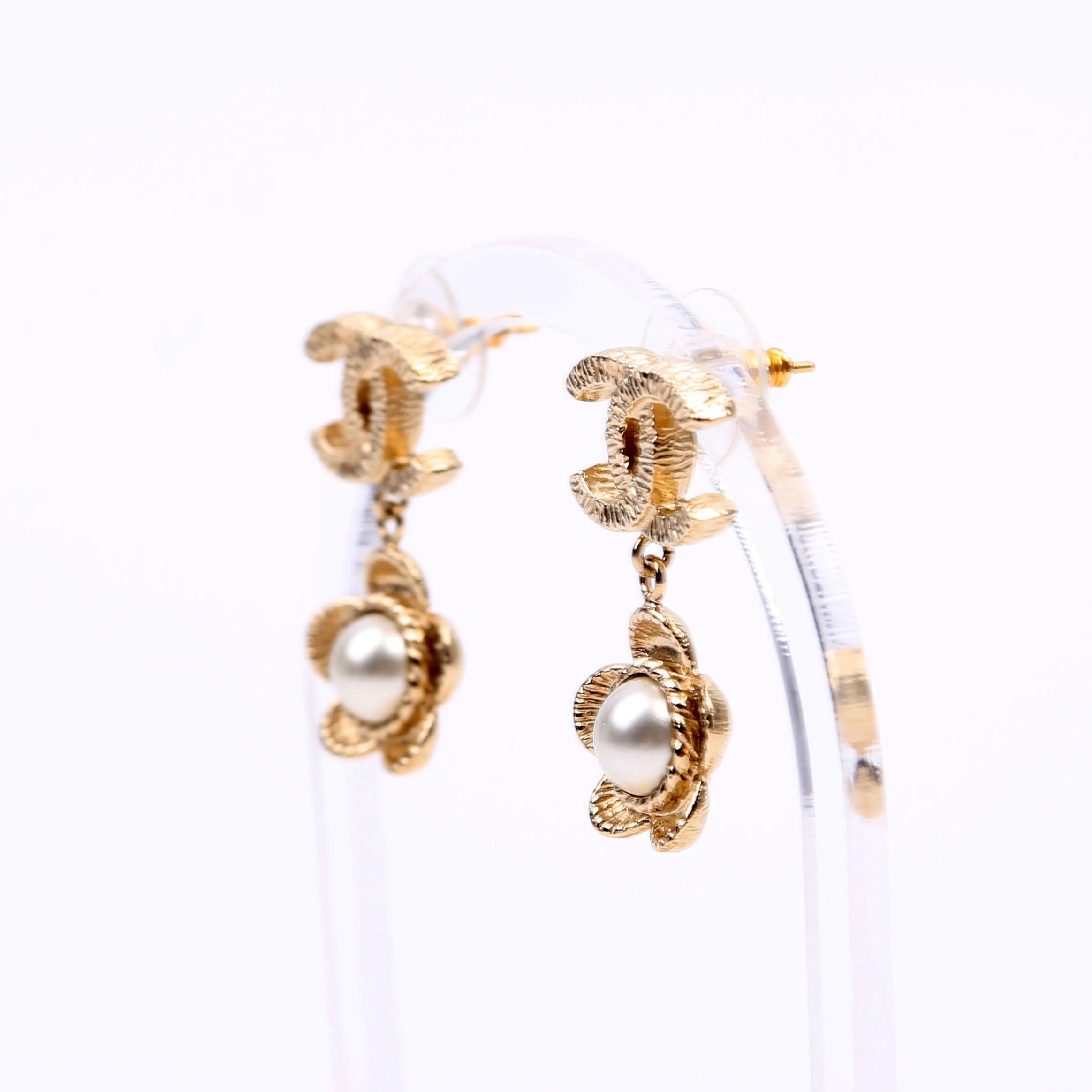 CC Flower Drop Earrings Gold - Image 2