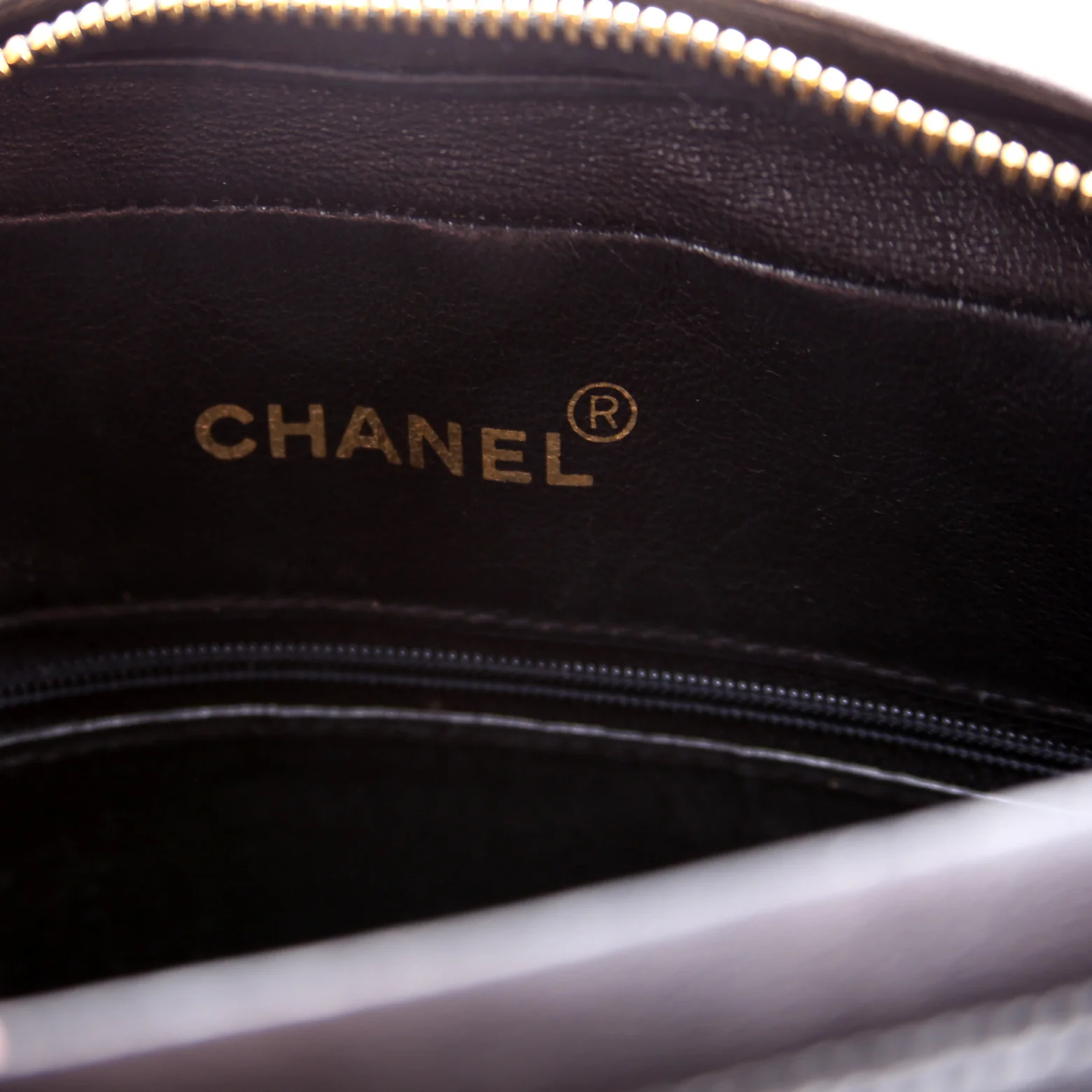 CC Front Pocket Tassel Camera Bag Vintage 3M - Image 10