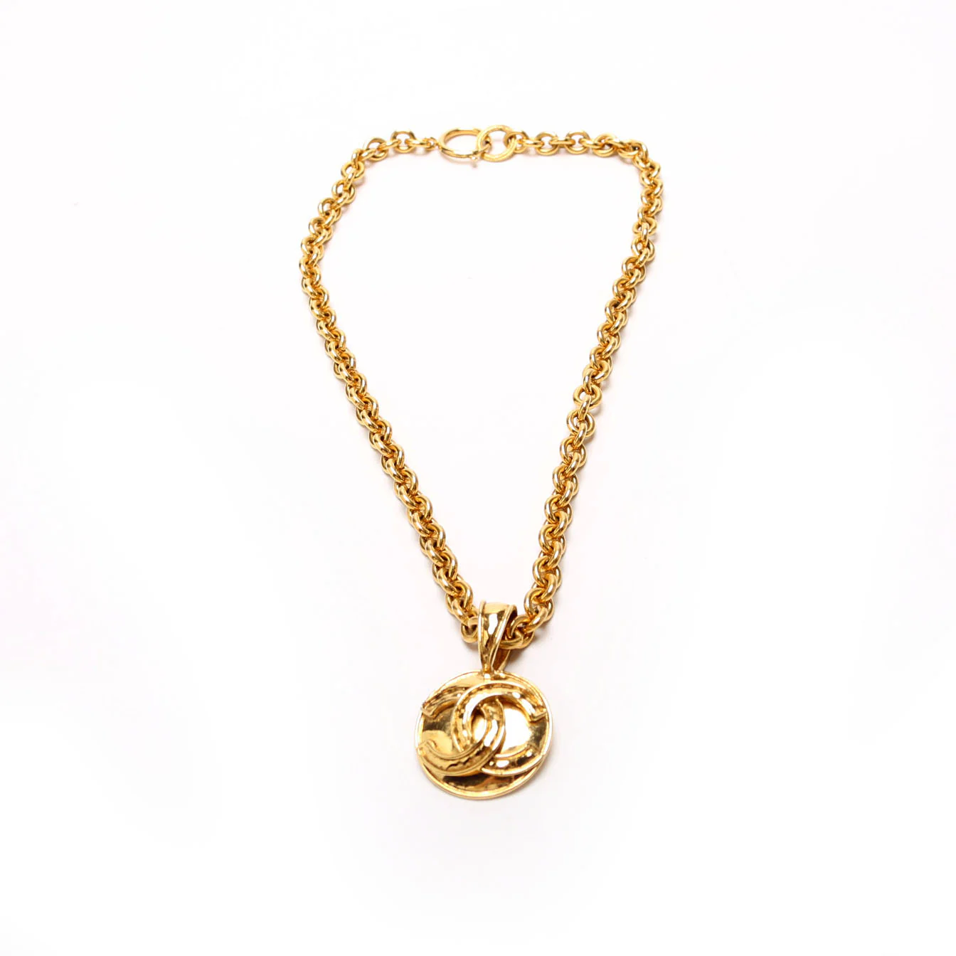 CC Medium Pendant 19" Chain - Image 2