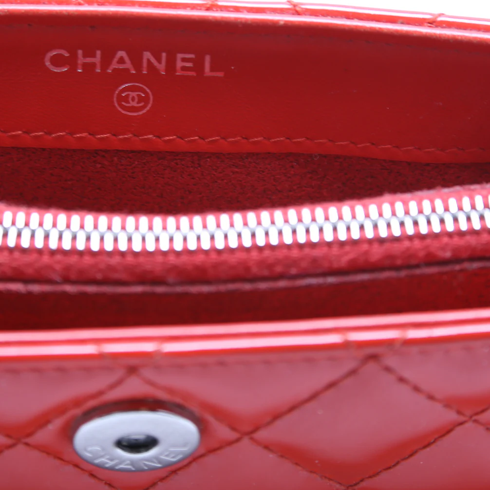 CC Quilted Patent Pouch - Image 8