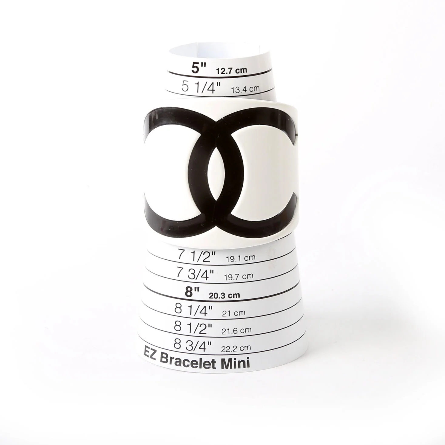 CC Resin Cuff Bracelet White/Black - Image 5