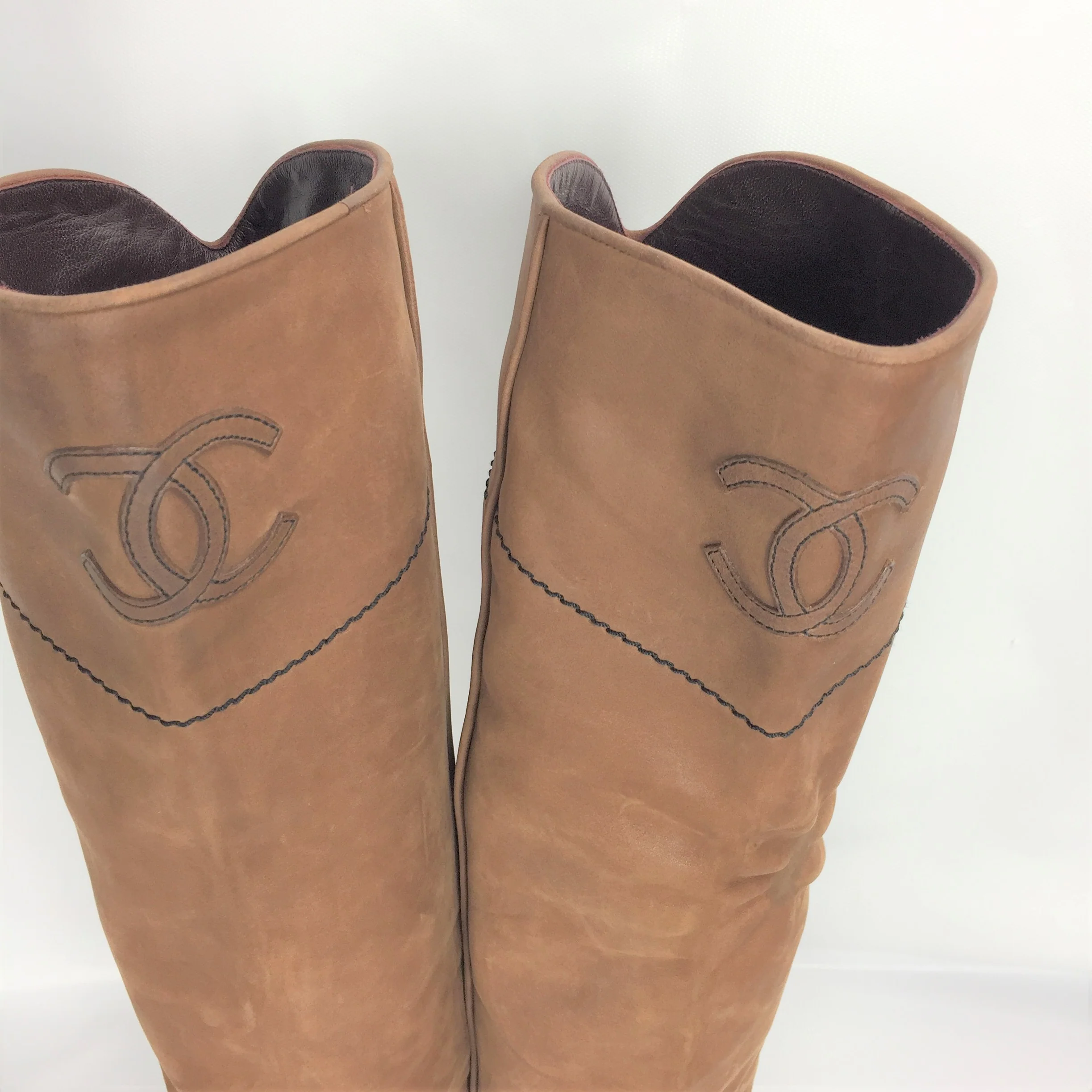 CC Suede Boots Size 6 - Image 4