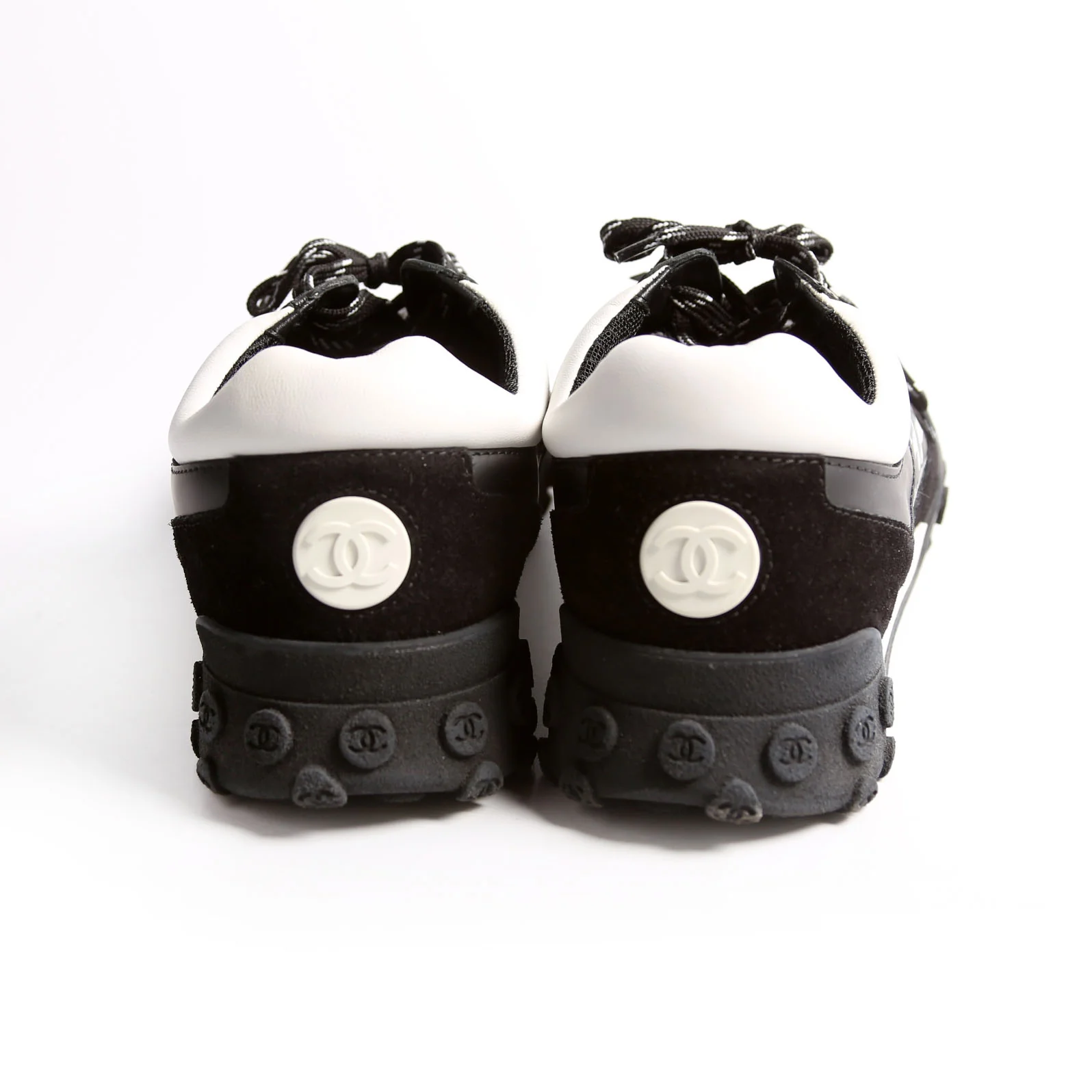 CC Suede/Nylon Low Top Sneakers Size 40.5 Black/White/Gray - Image 4