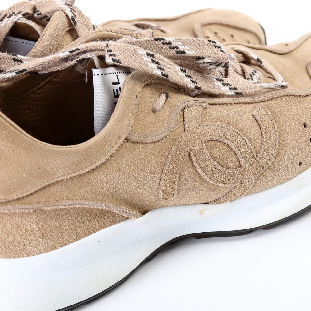 CC Suede Trainers Size 39 - Image 8