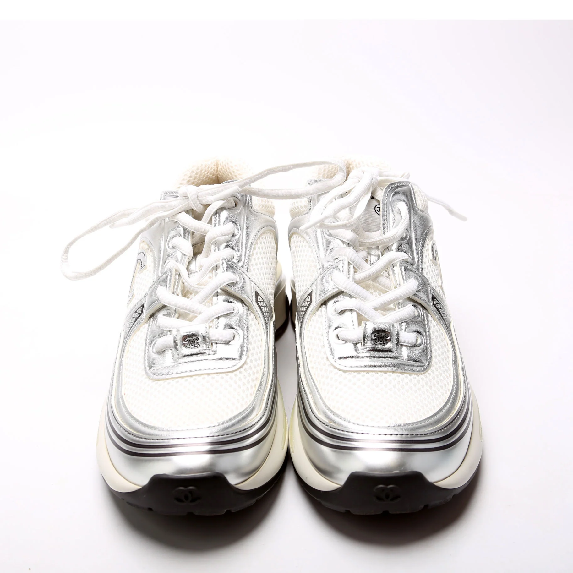 CC Trainers Size 37.5 White - Image 2