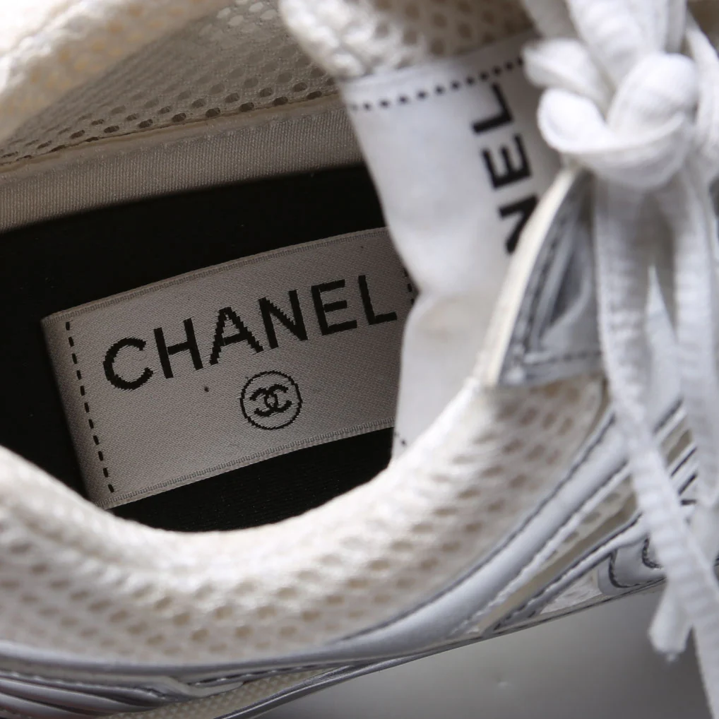 CC Trainers Size 37.5 White - Image 5