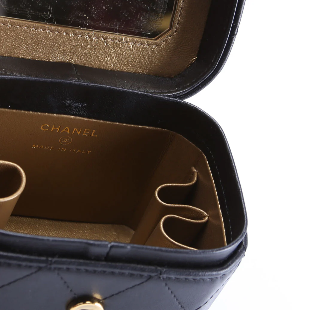 CC Turnlock Mini Vanity Clutch With Chain Quilted Lamb RFID Black - Image 7