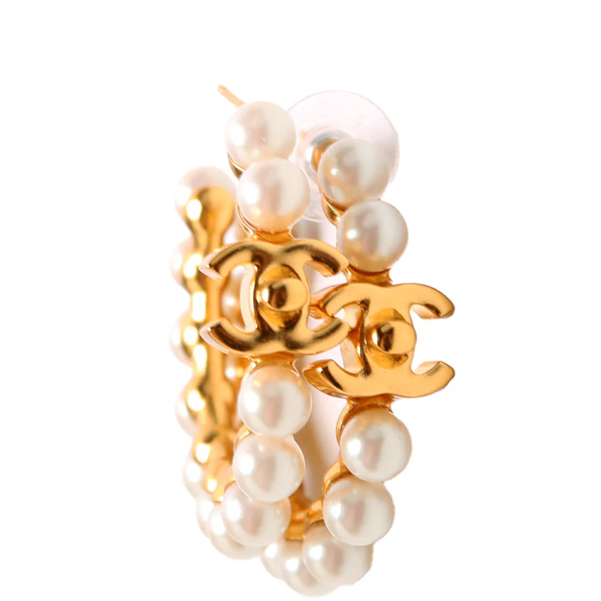 CC Turnlock Pearl Hoop Earrings Gold/Pearl