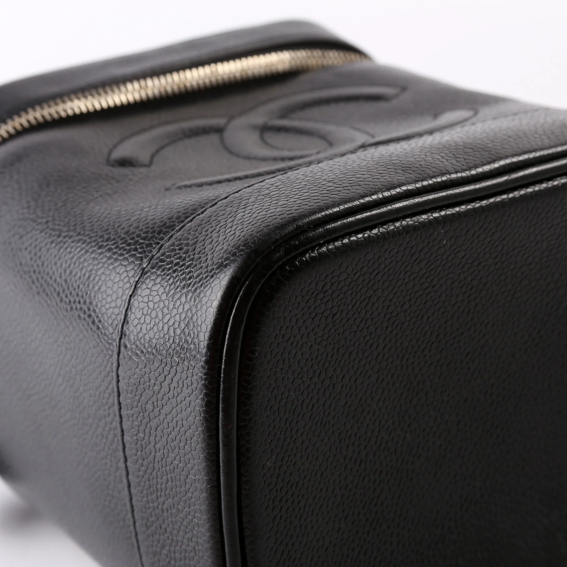 CC Vanity Case Small Caviar Draft - Image 5