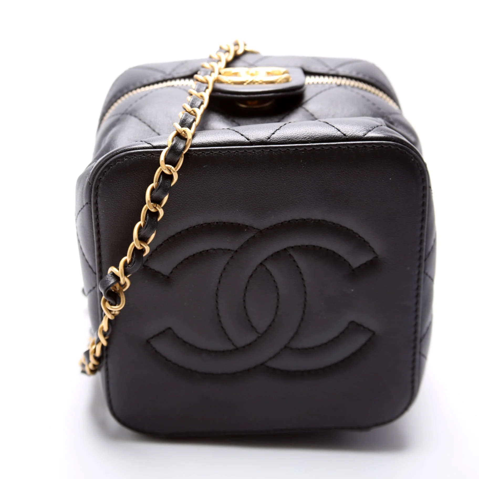 CC Vanity Case With Chain Small RFID Black - Image 4