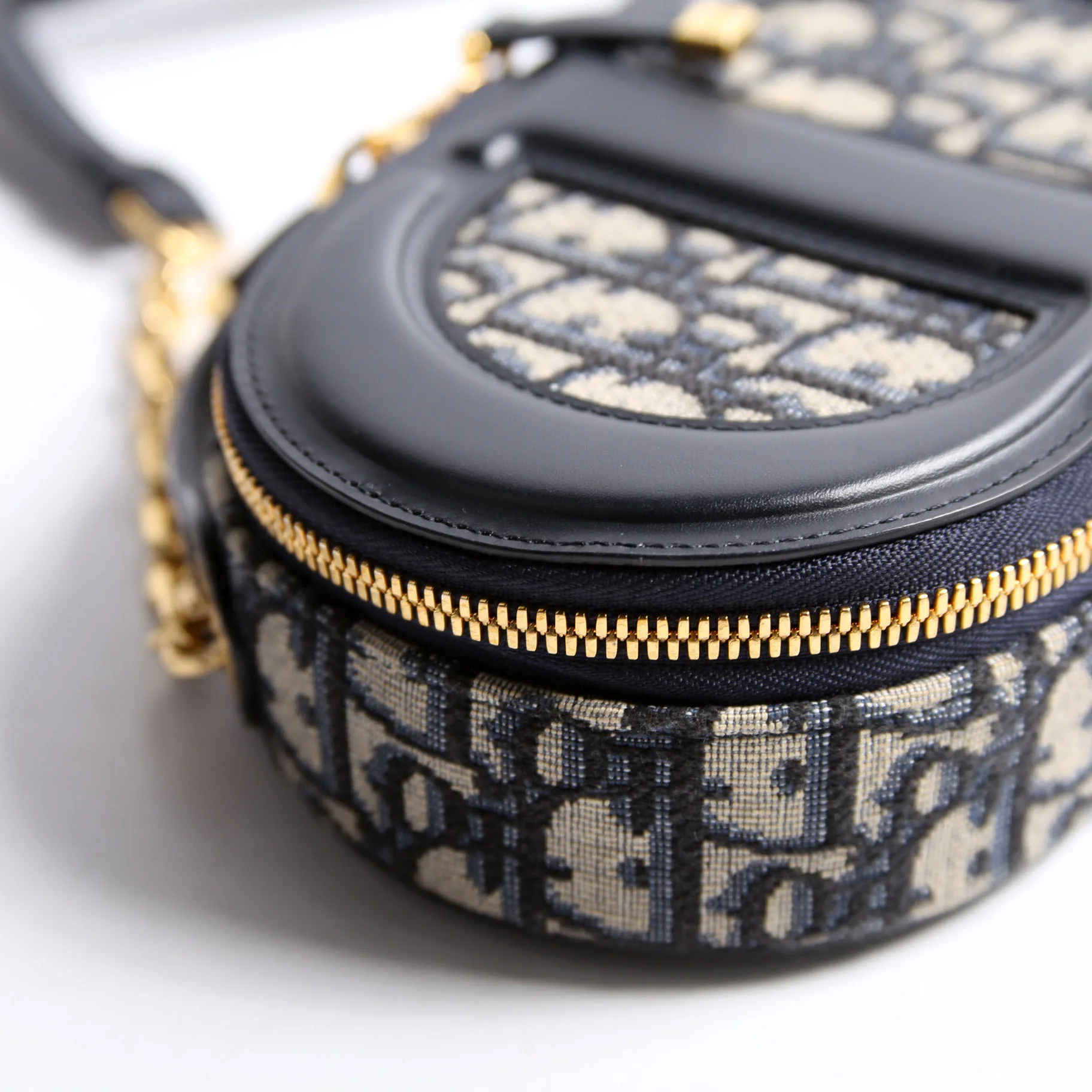 CD Signature Oval Camera Bag Oblique - Image 4