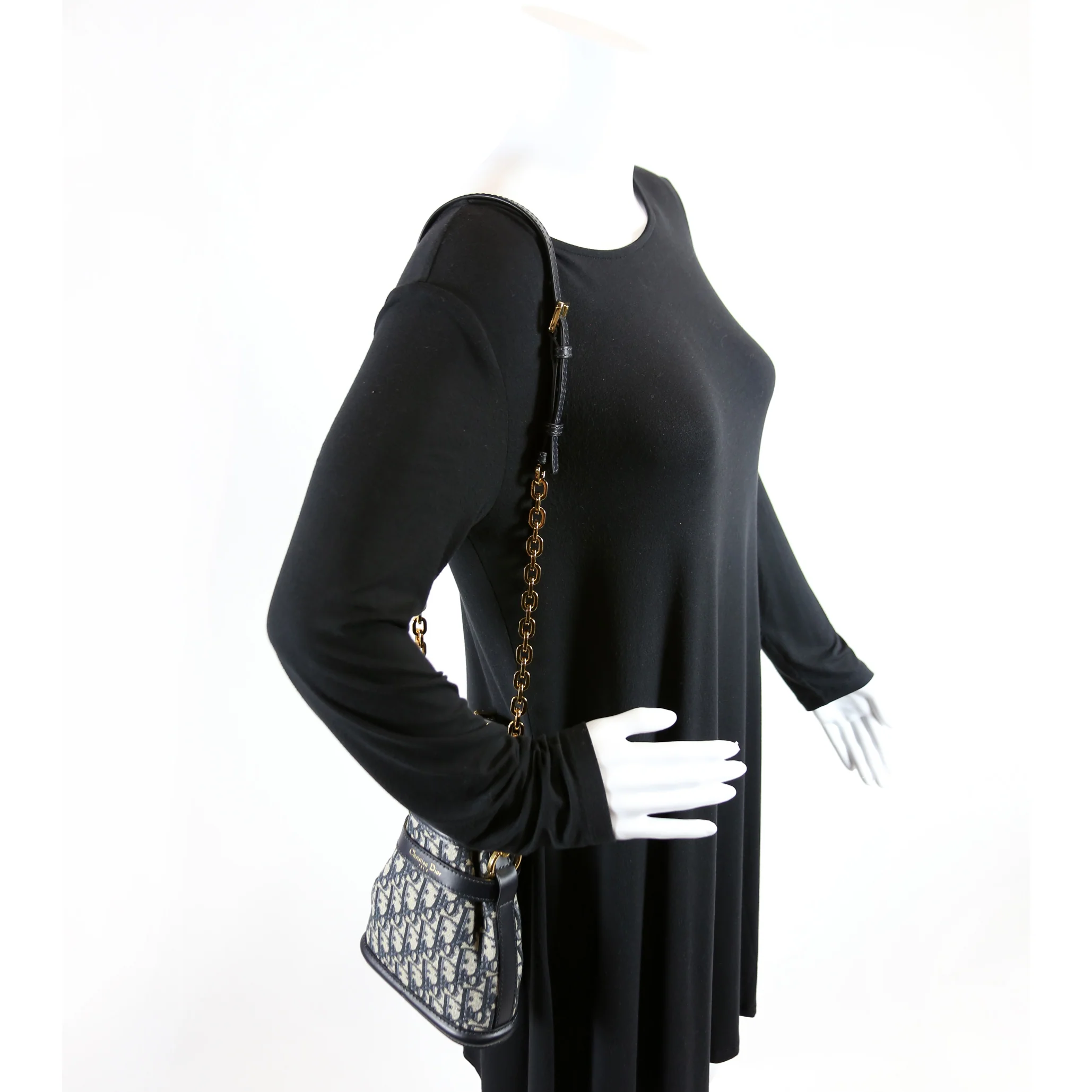 C'est Dior Small Bucket Bag Oblique - Image 8
